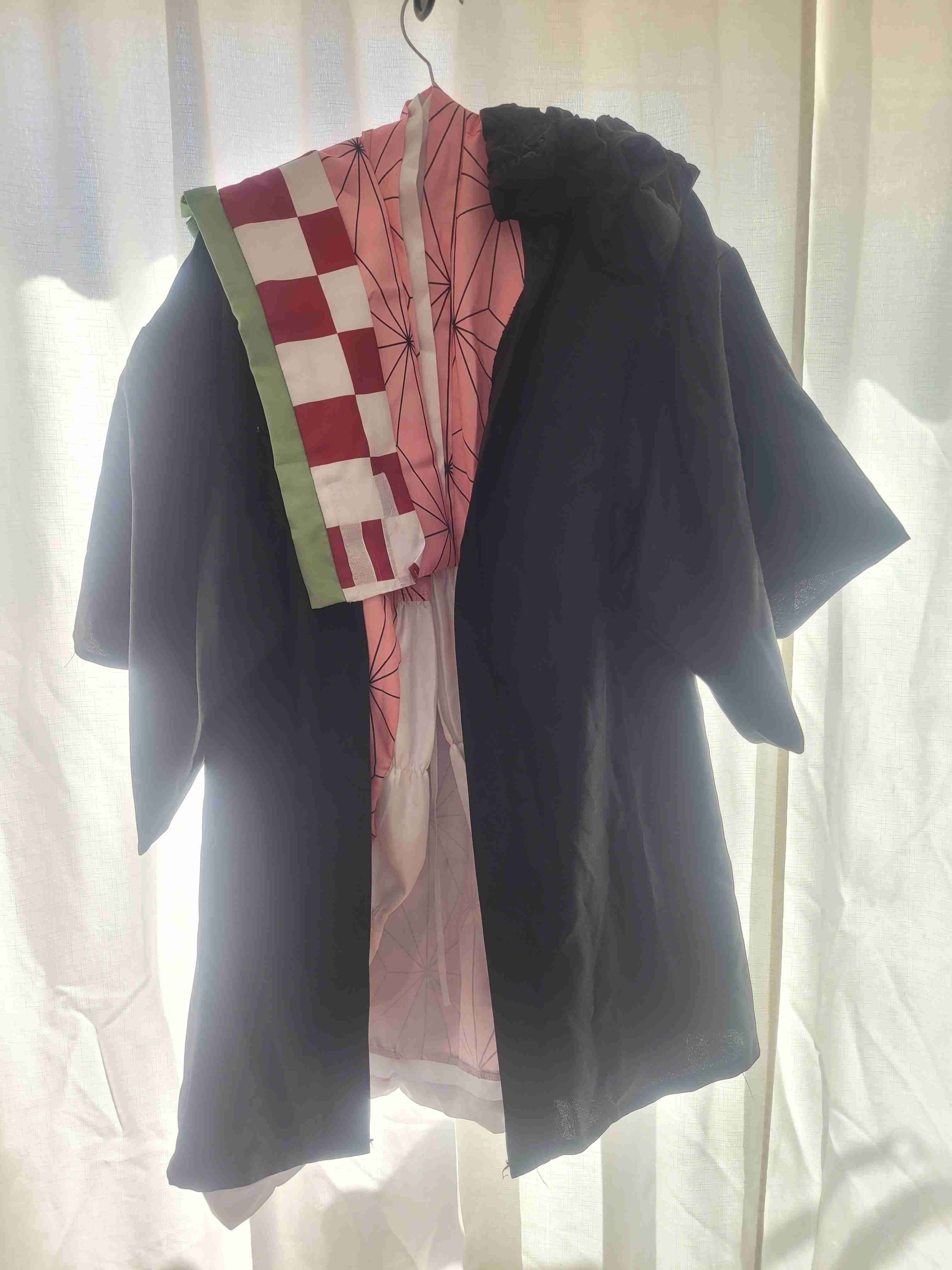 Disfraz kimono cosplay negro y rosado - miniatura 1