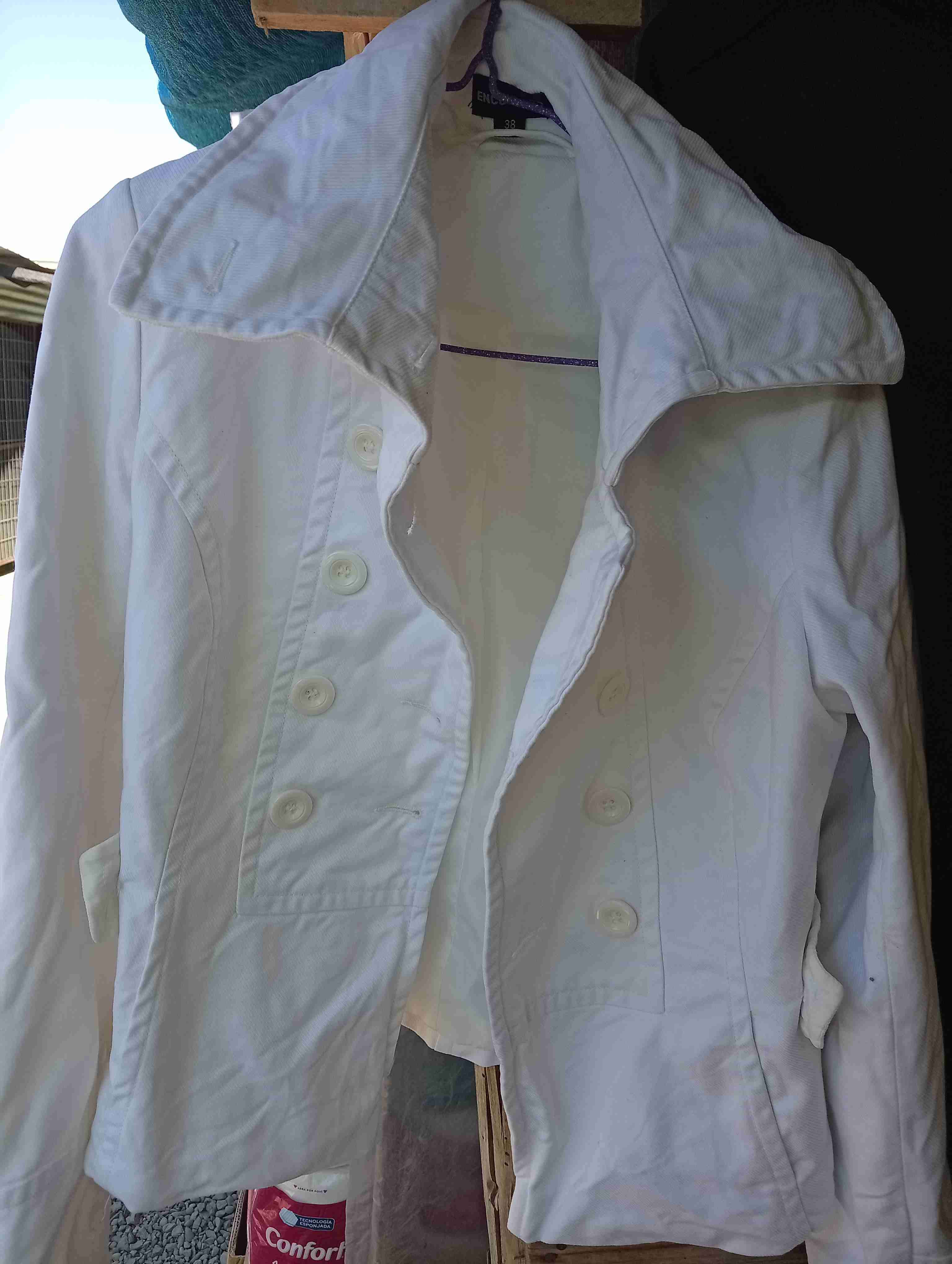 Chaqueta blanca de mujer