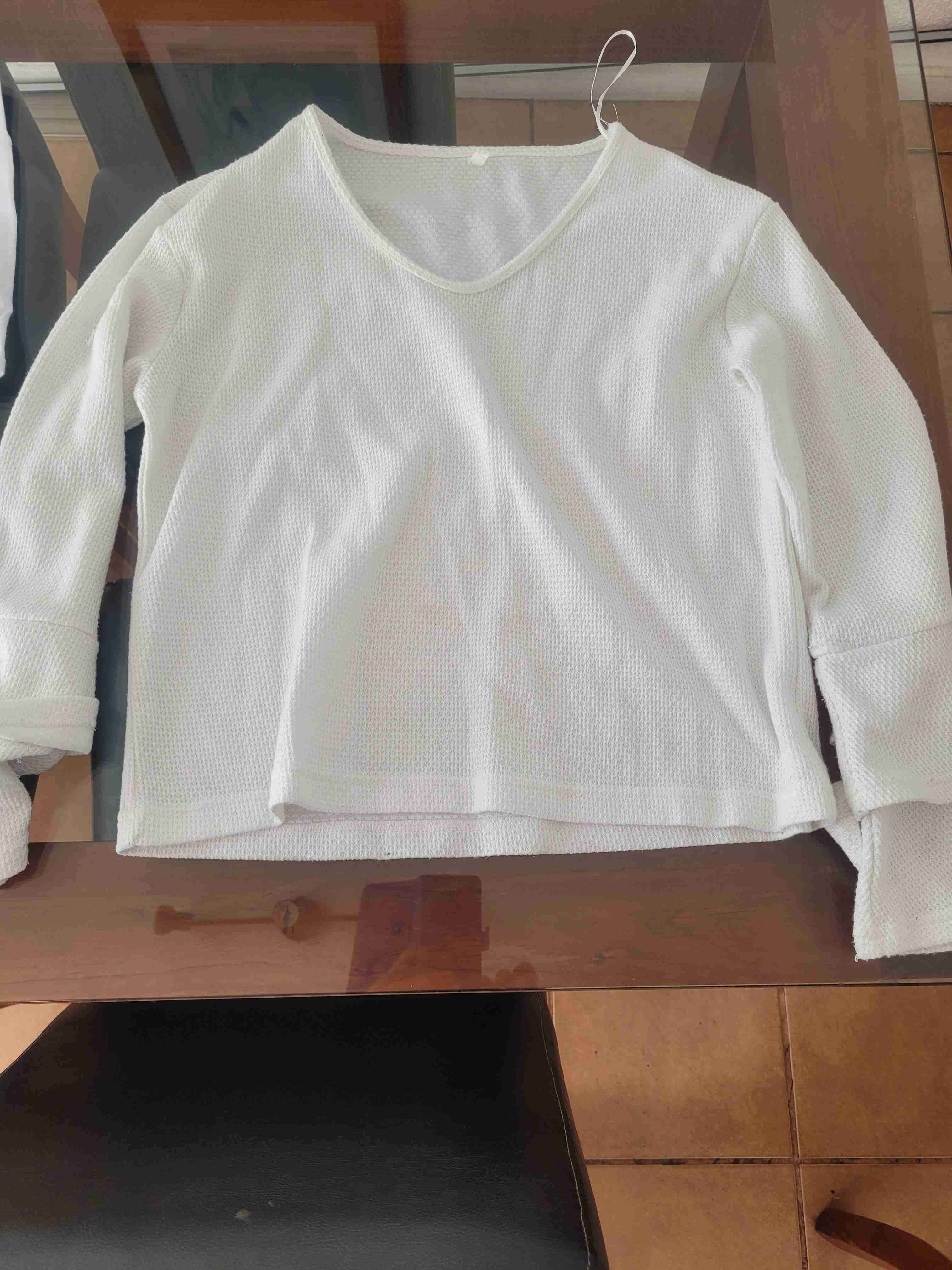 Polera blanca manga larga