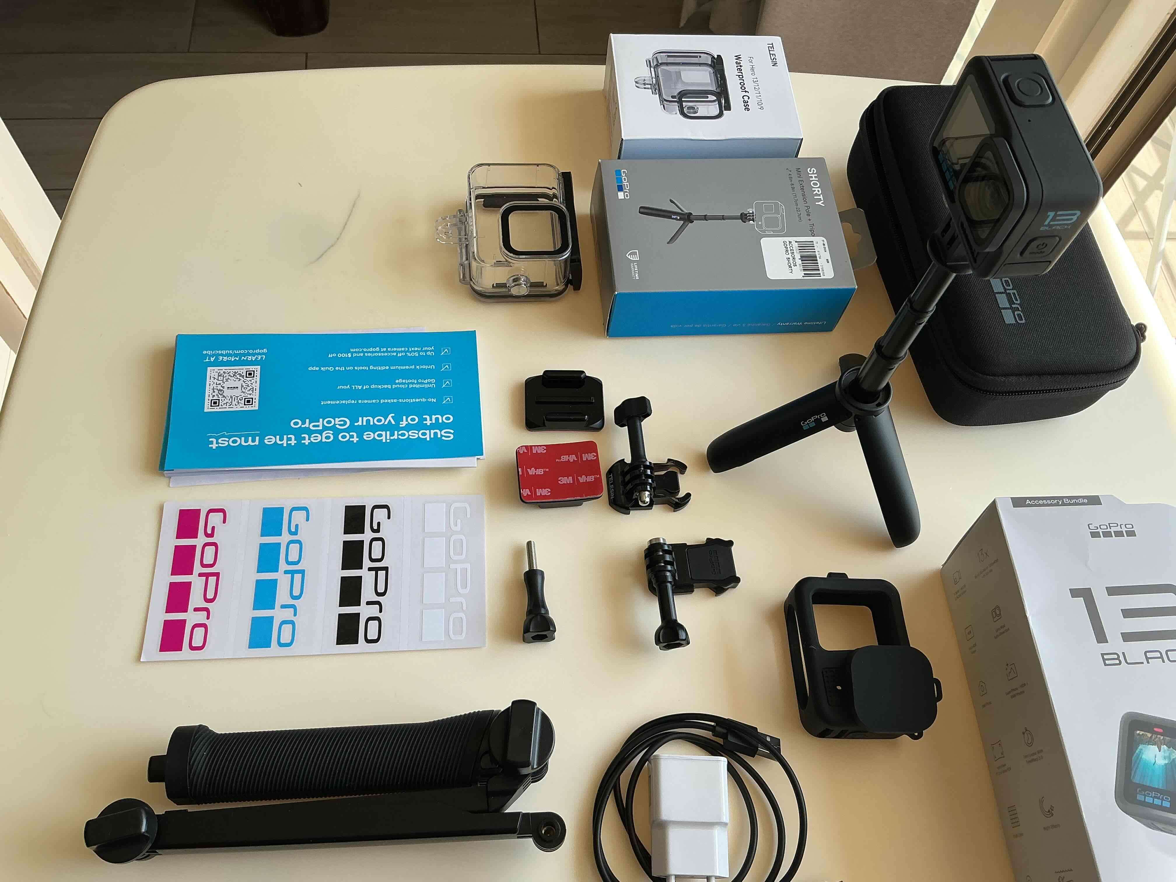 Cámara GoPro HERO 13 Black con accesorios - miniatura 11