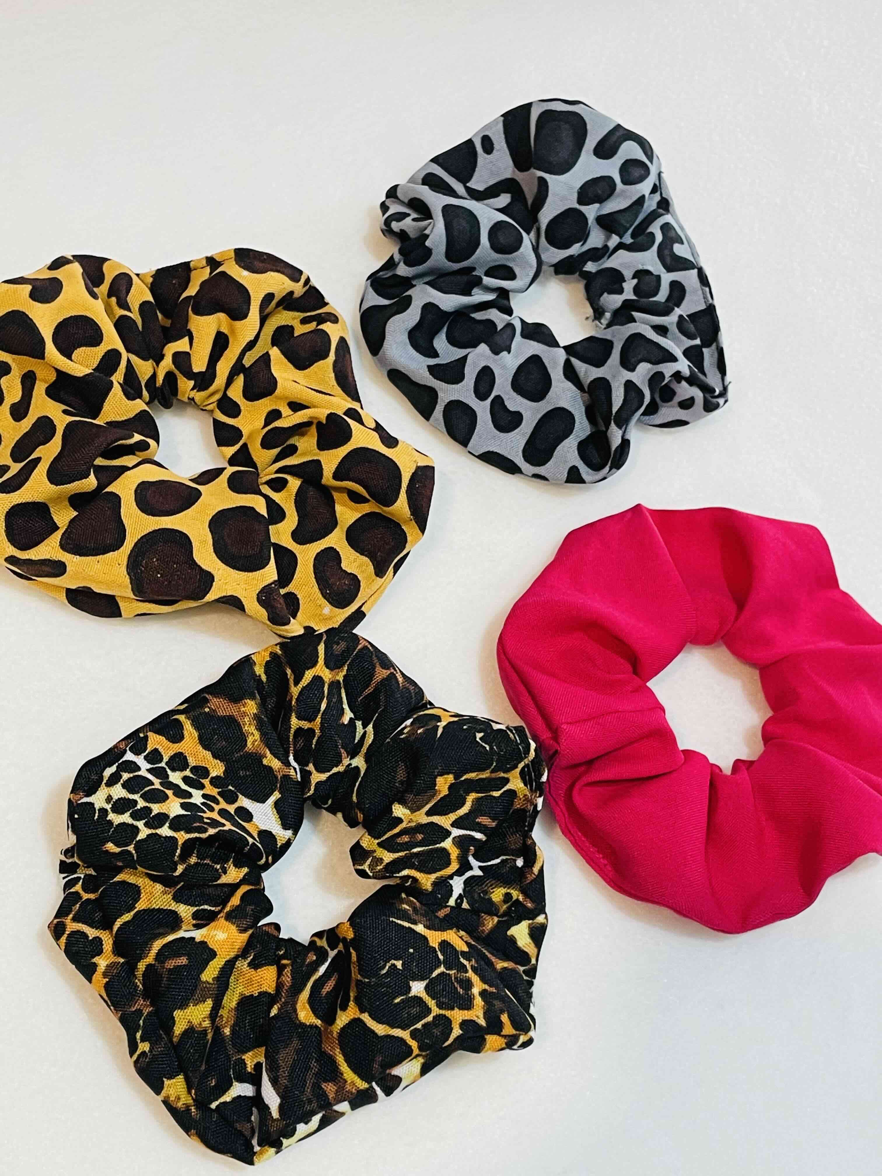 Scrunchies variedades colores y diseños - miniatura 1