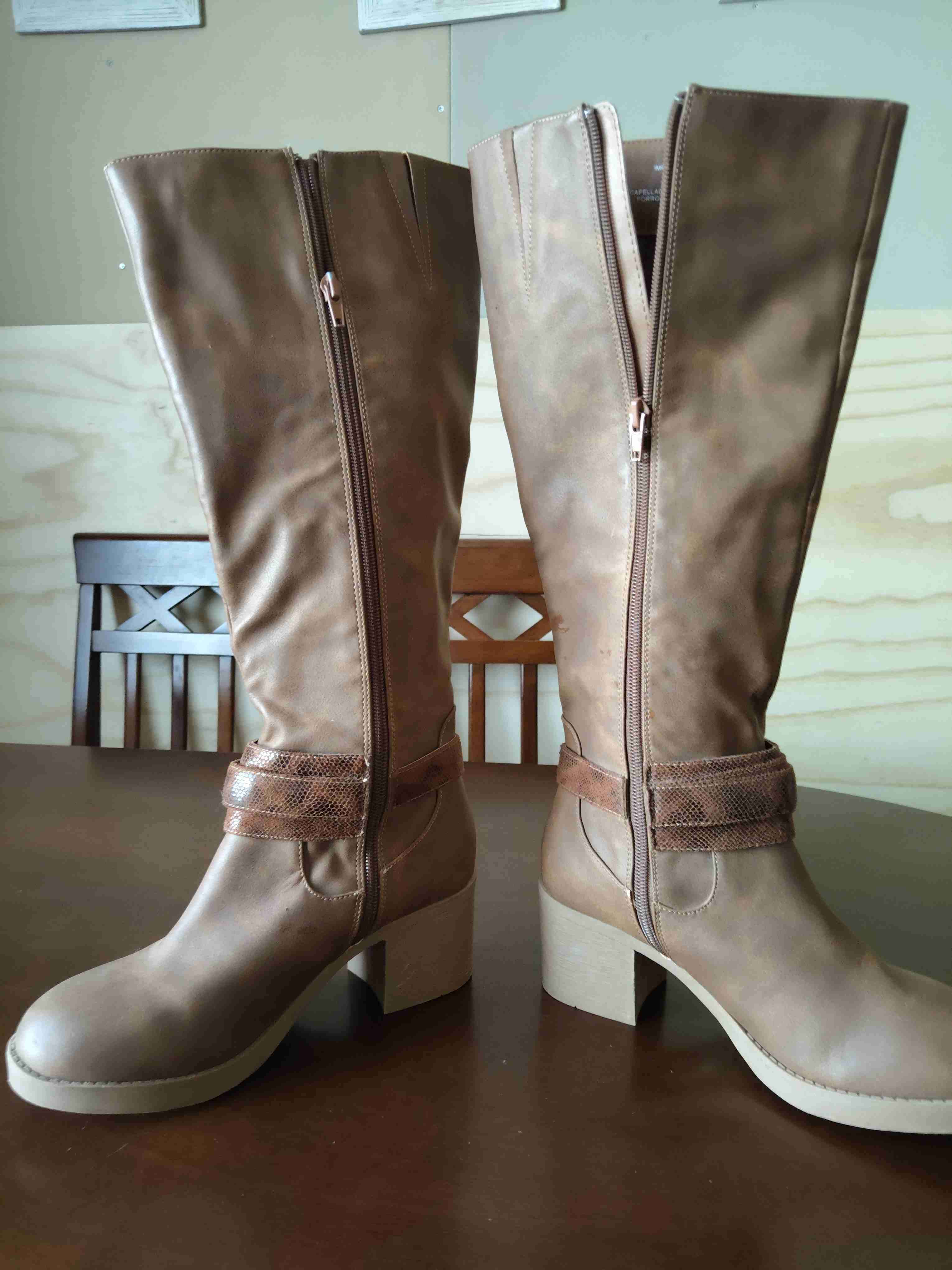 Botas largas color café - 4