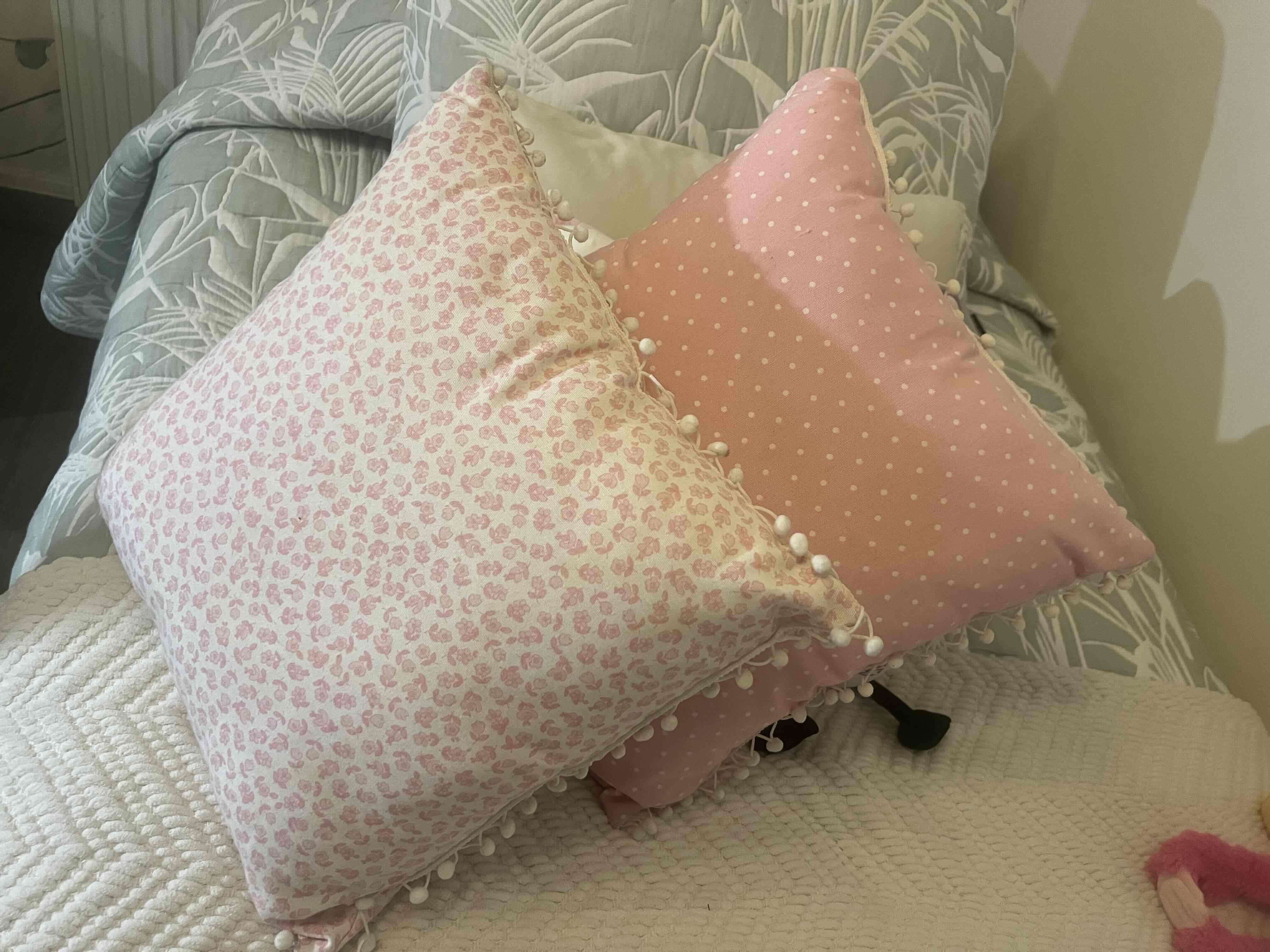 Cojines decorativos rosados - 1