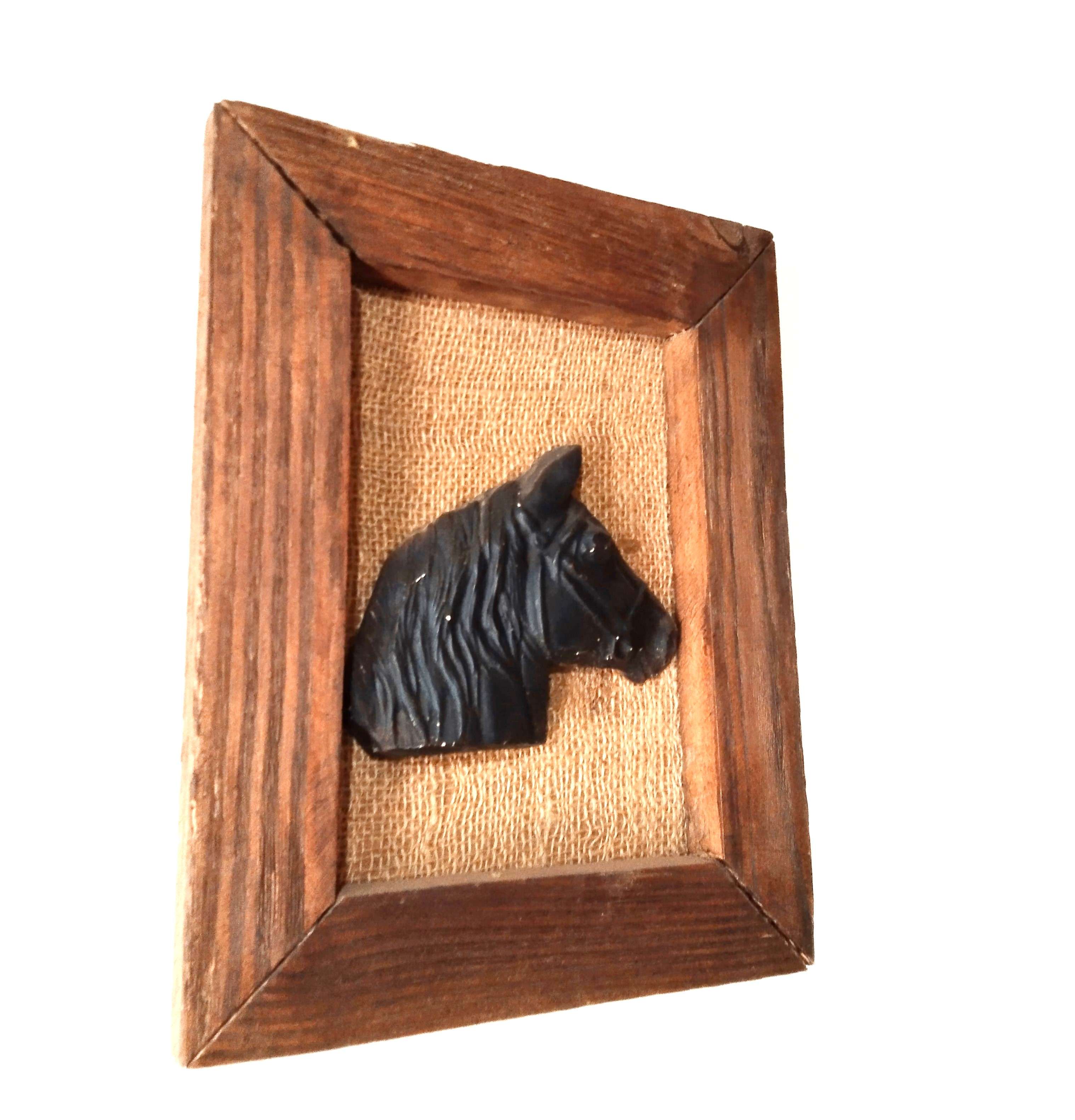 CUADRO DECORATIVO CON RELIEVE CABALLO - miniatura 2