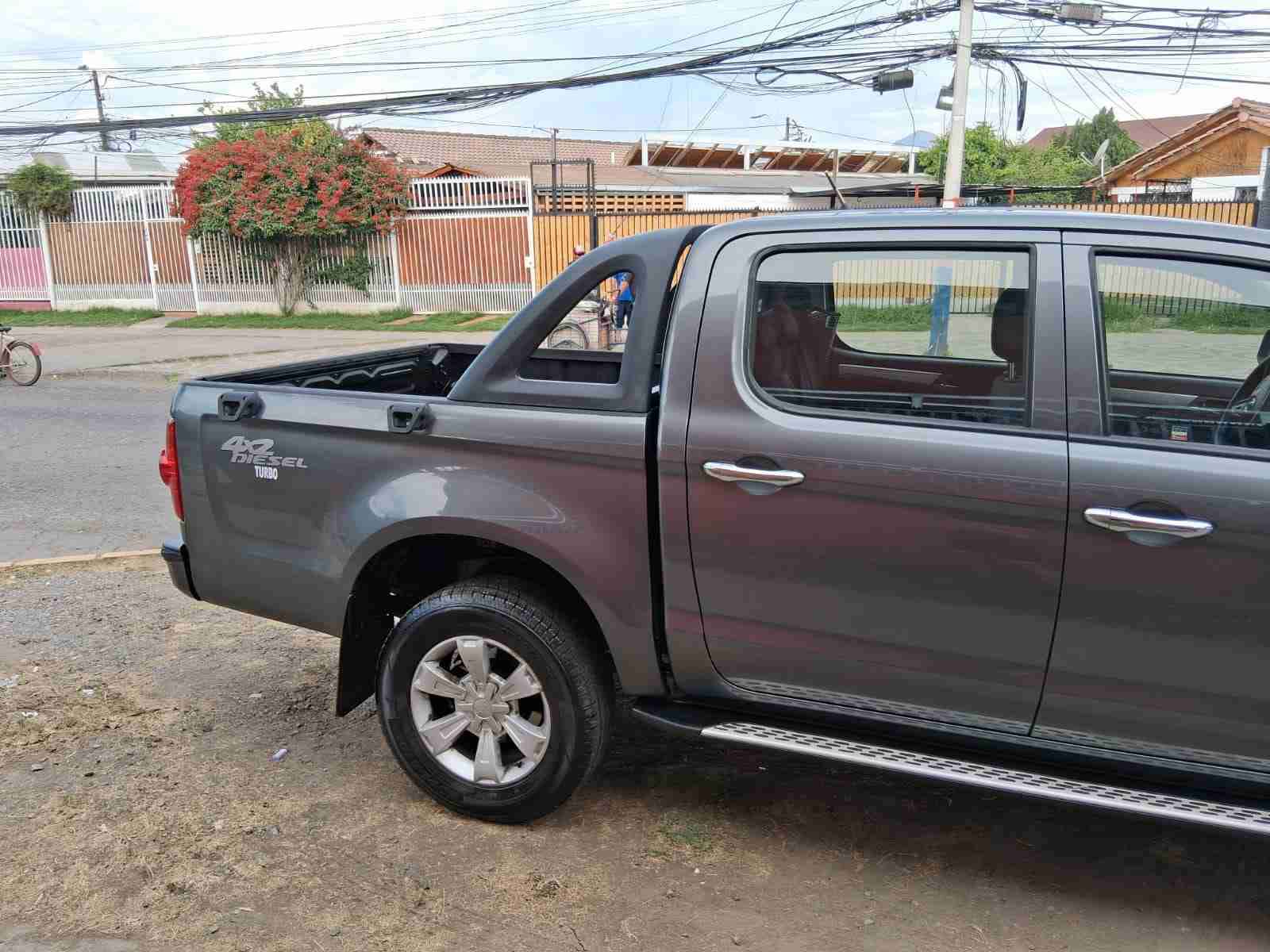 Camioneta gris pickup Jac - miniatura 4