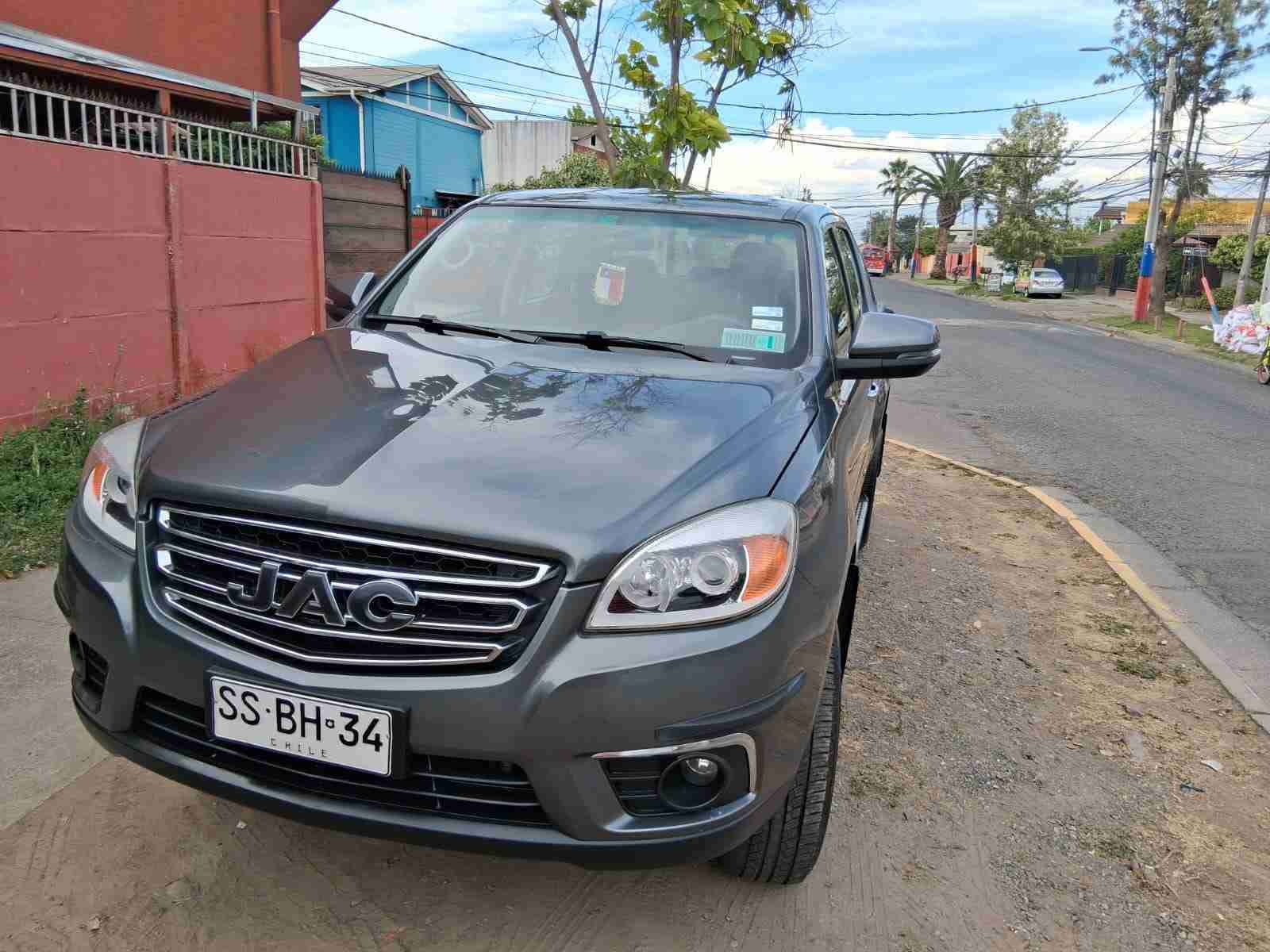 Camioneta gris pickup Jac - miniatura 6