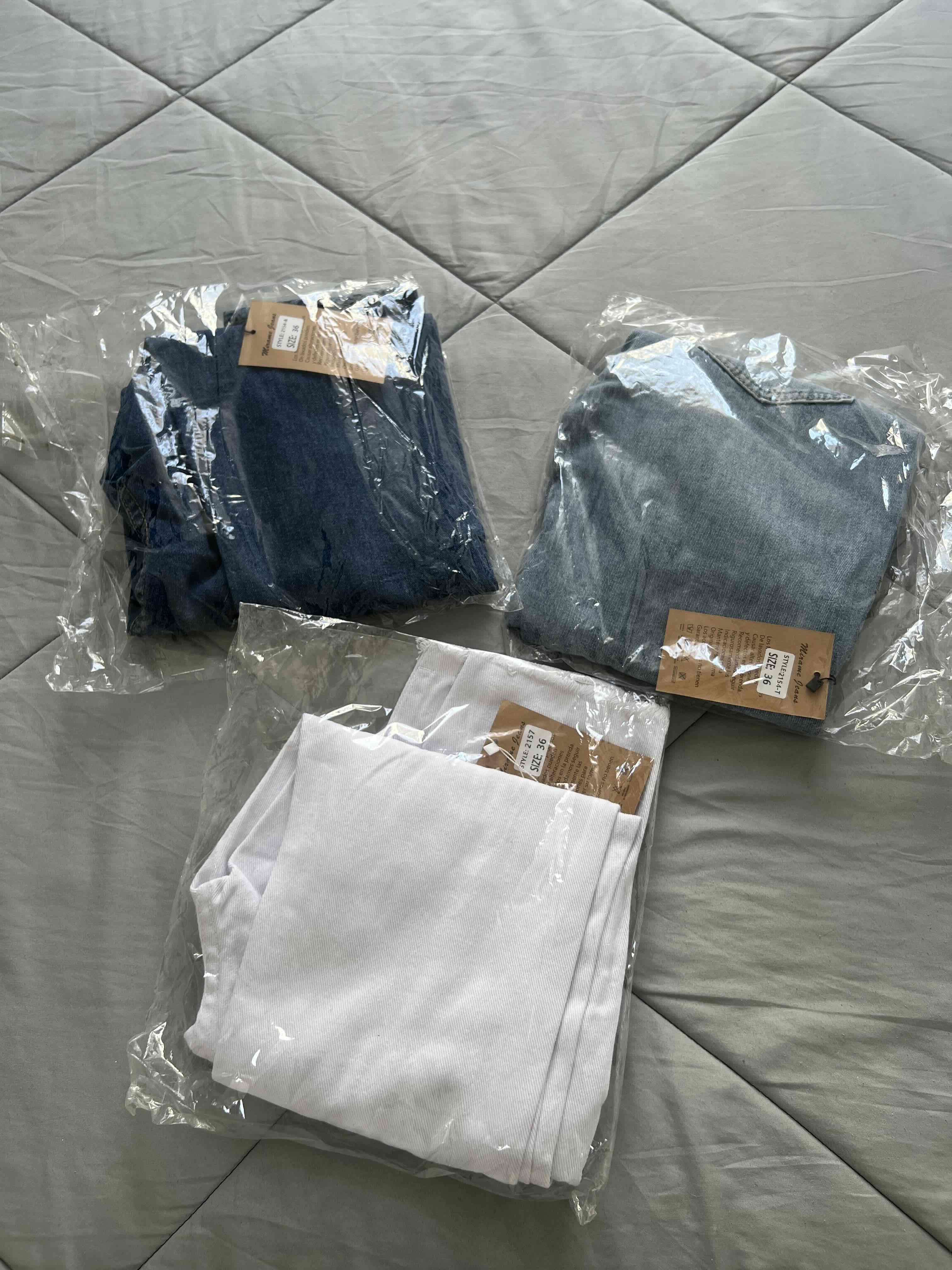 Jeans desgastados en varios colores - miniatura 2