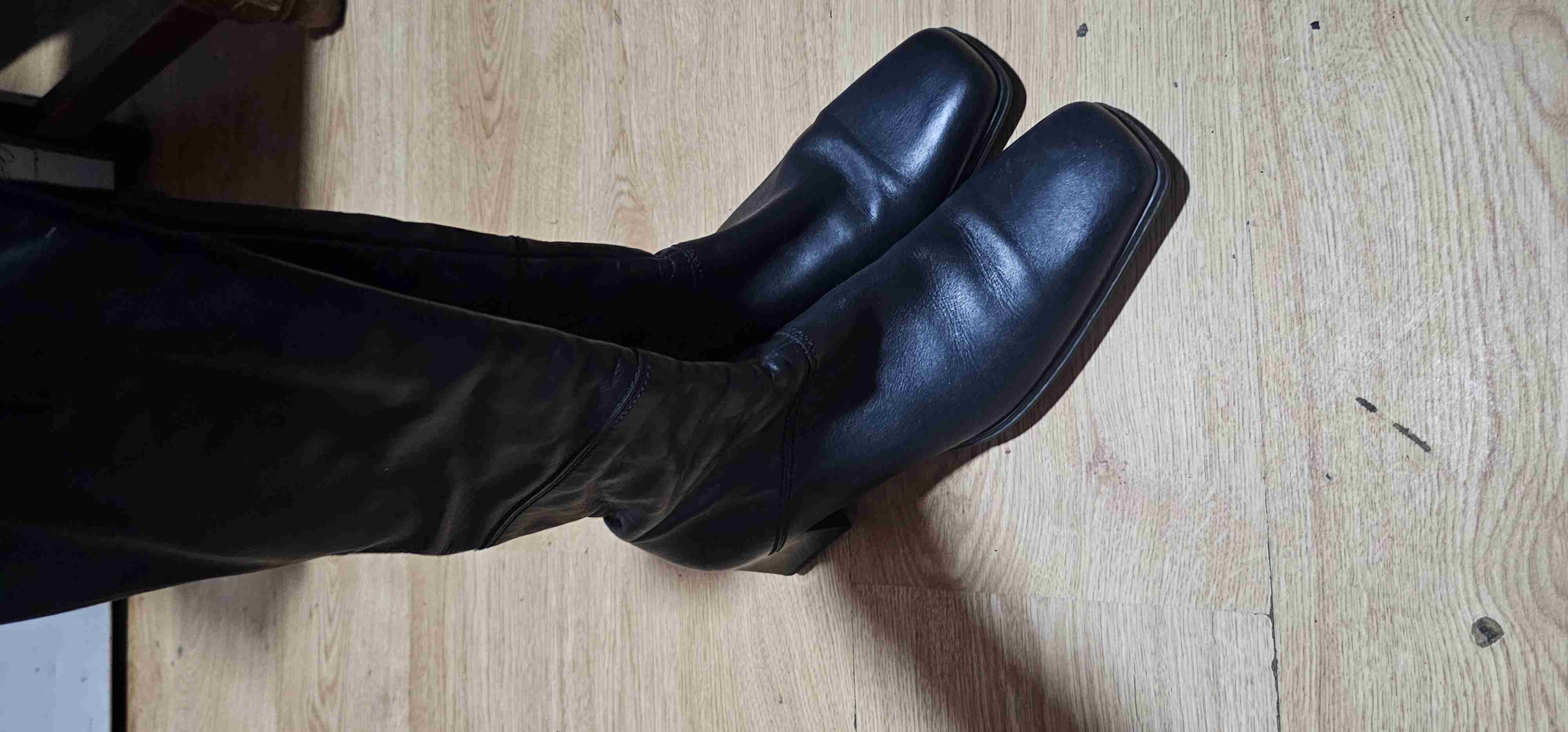 Botas negras de cuero clásicas - 1