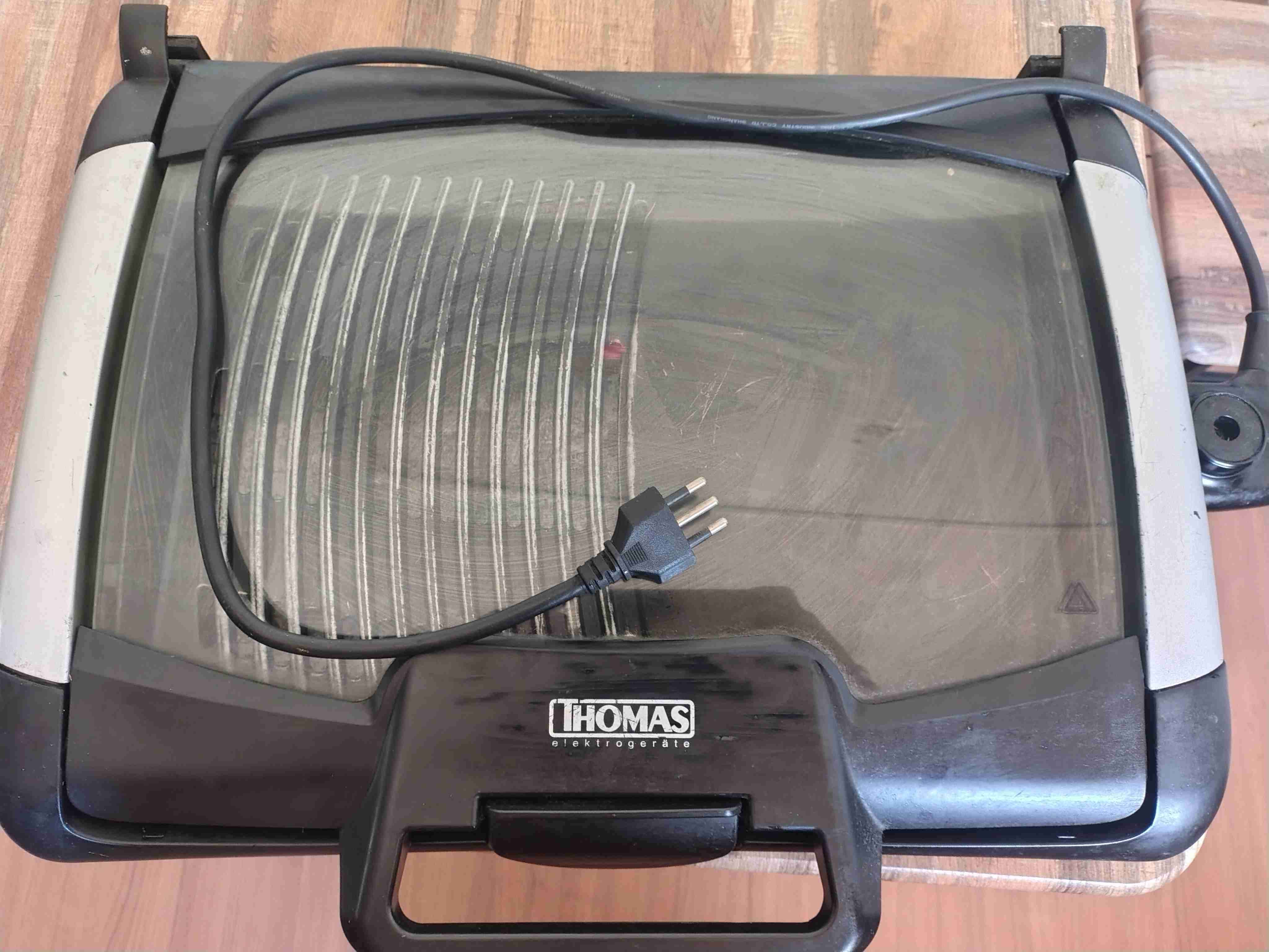 Parrilla eléctrica Thomas