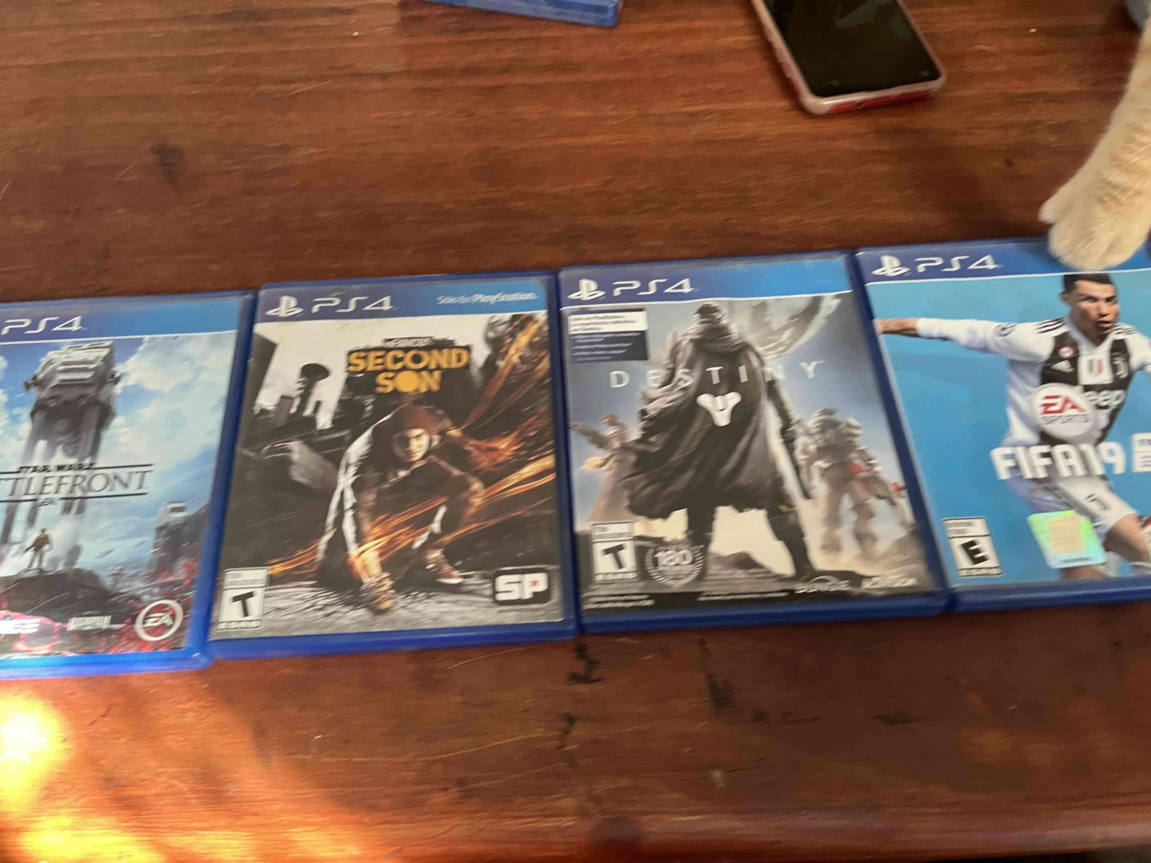 Juegos PS4 - miniatura 1