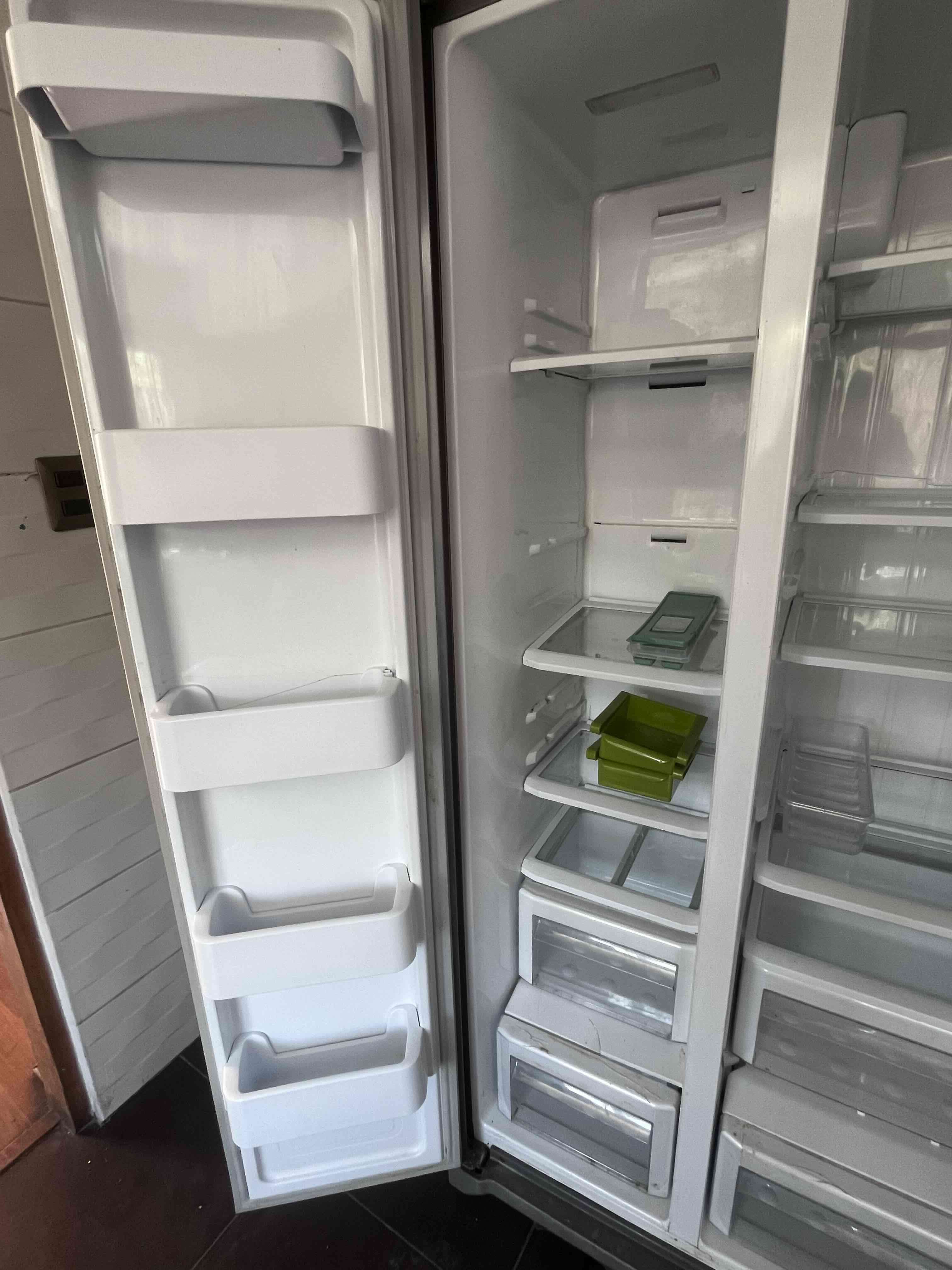 Refrigerador side by side inoxidable - 2