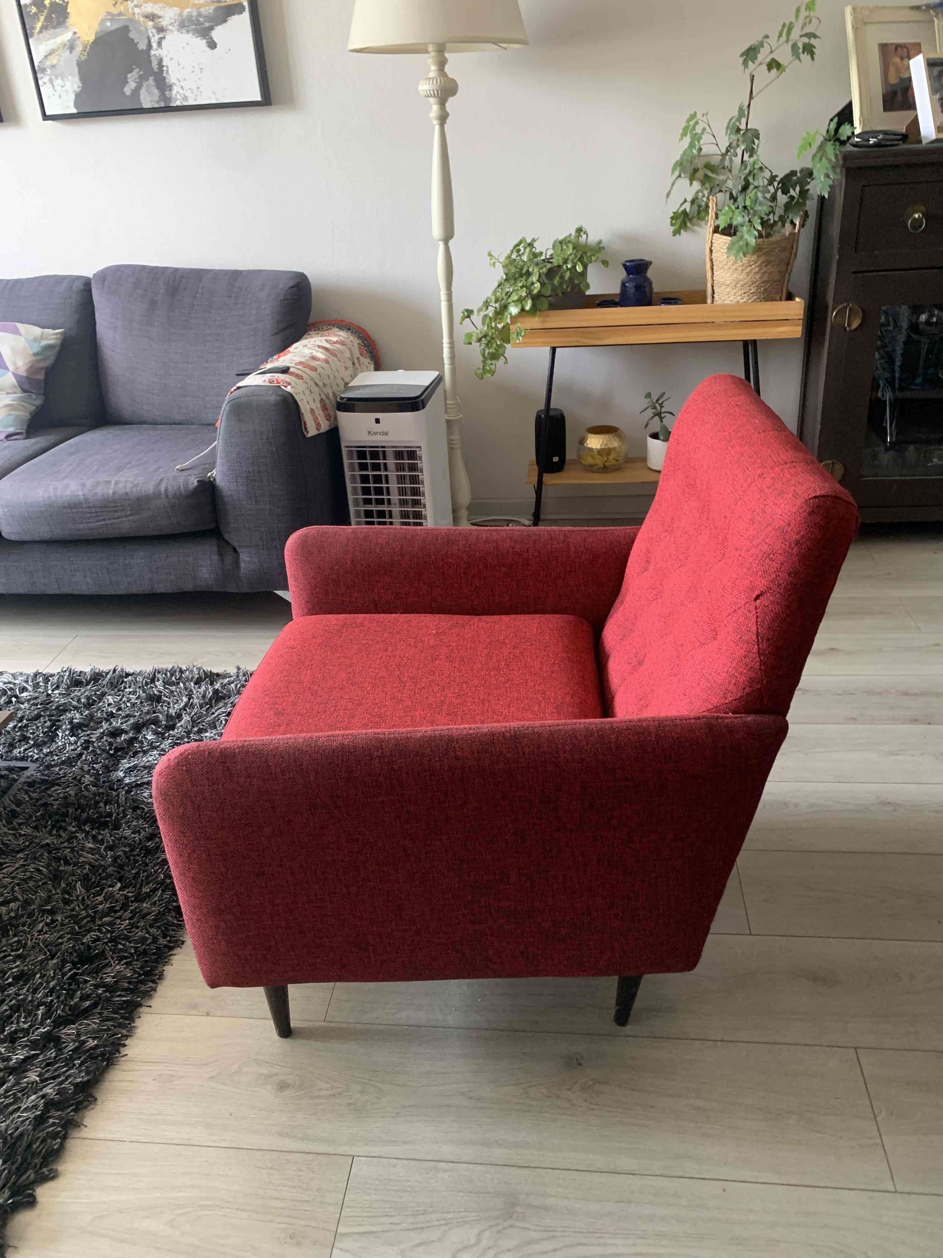 Sillón rojo estilo vintage - miniatura 3