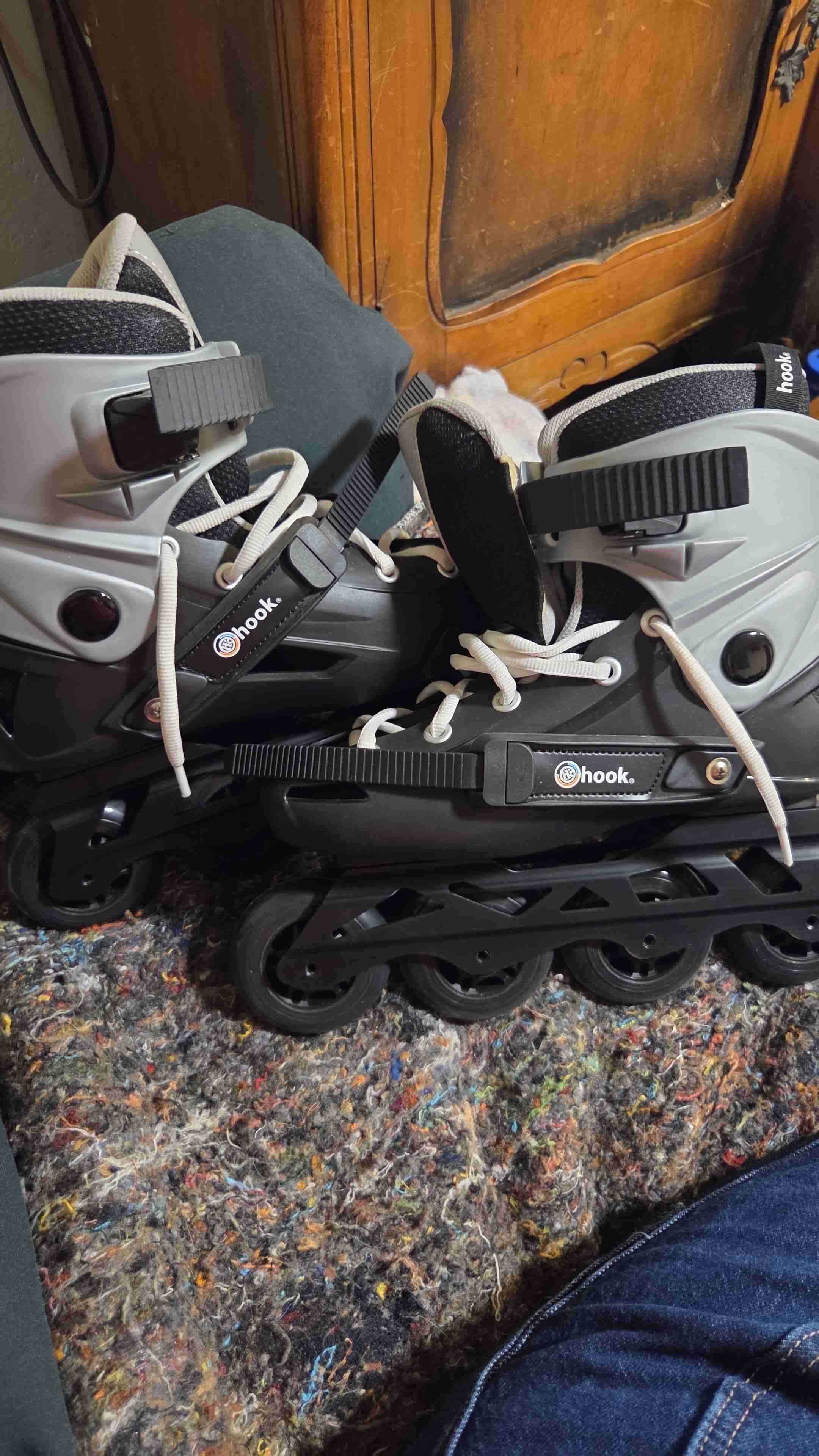 Patines en línea Hook grises