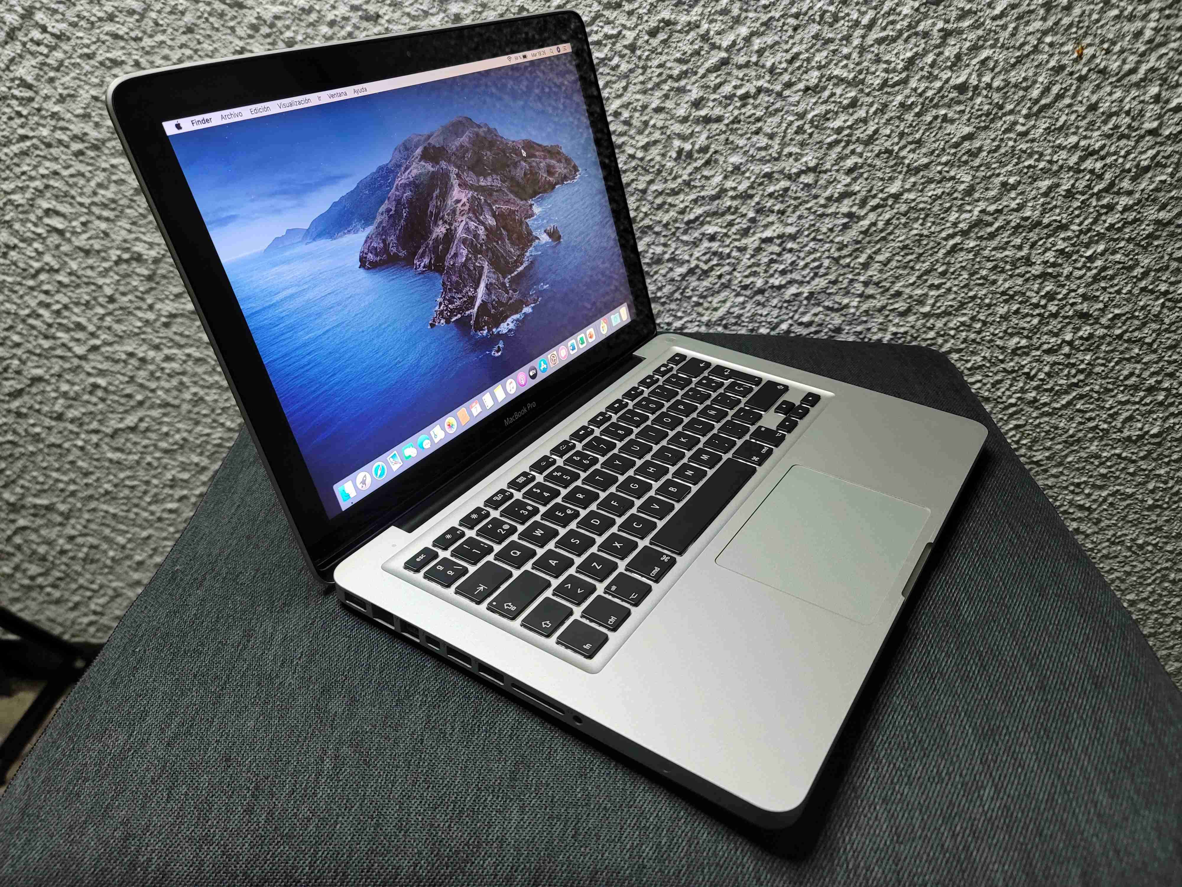 Notebook MacBook Pro 13 pulgadas con UP-GRADE - miniatura 3