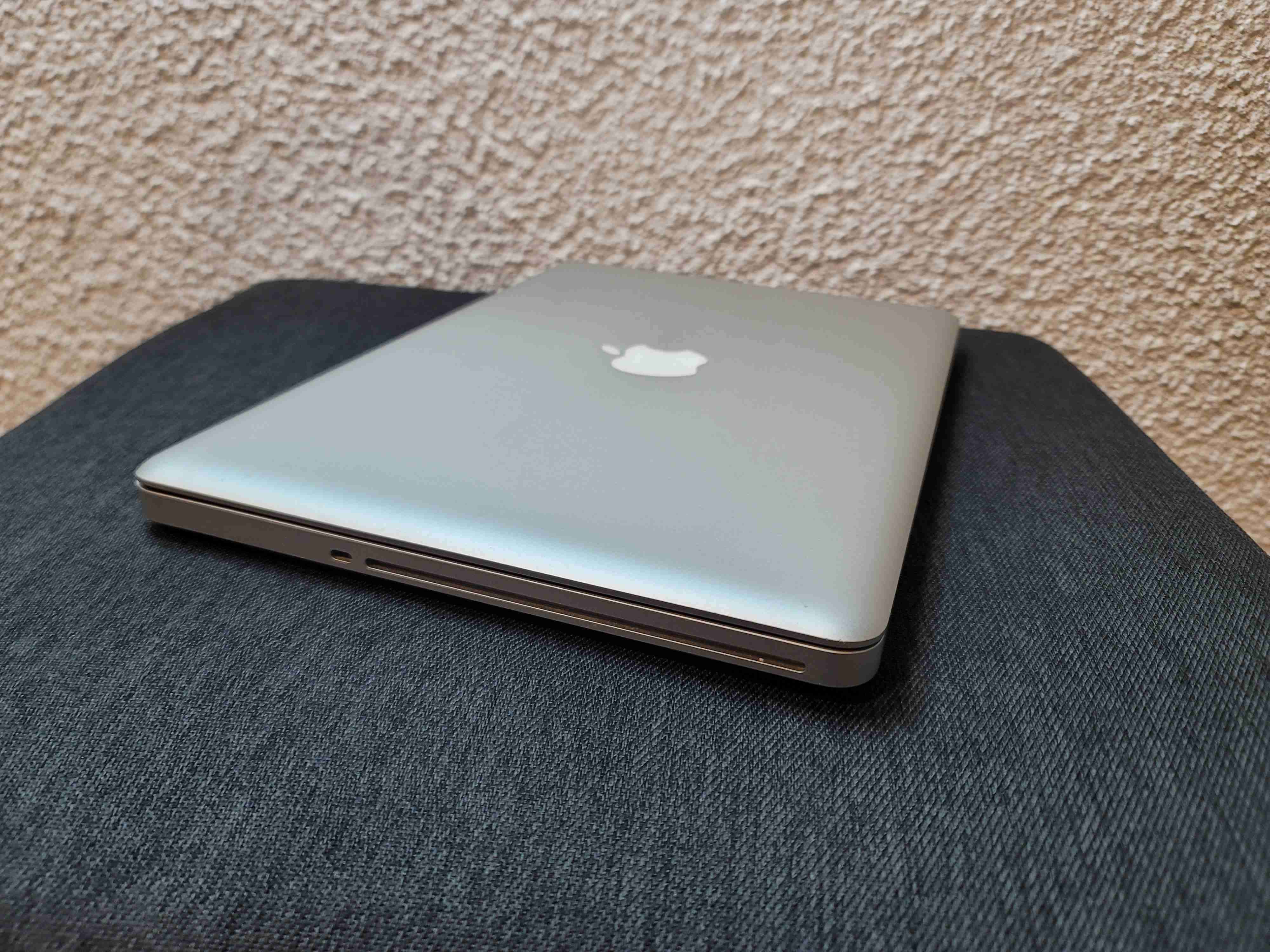 Notebook MacBook Pro 13 pulgadas con UP-GRADE - miniatura 5