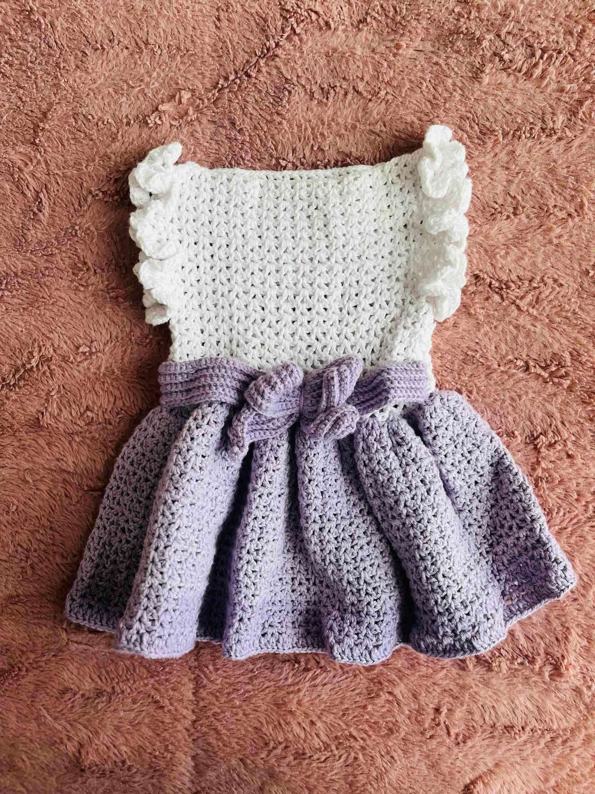 Vestido tejido blanco y lila