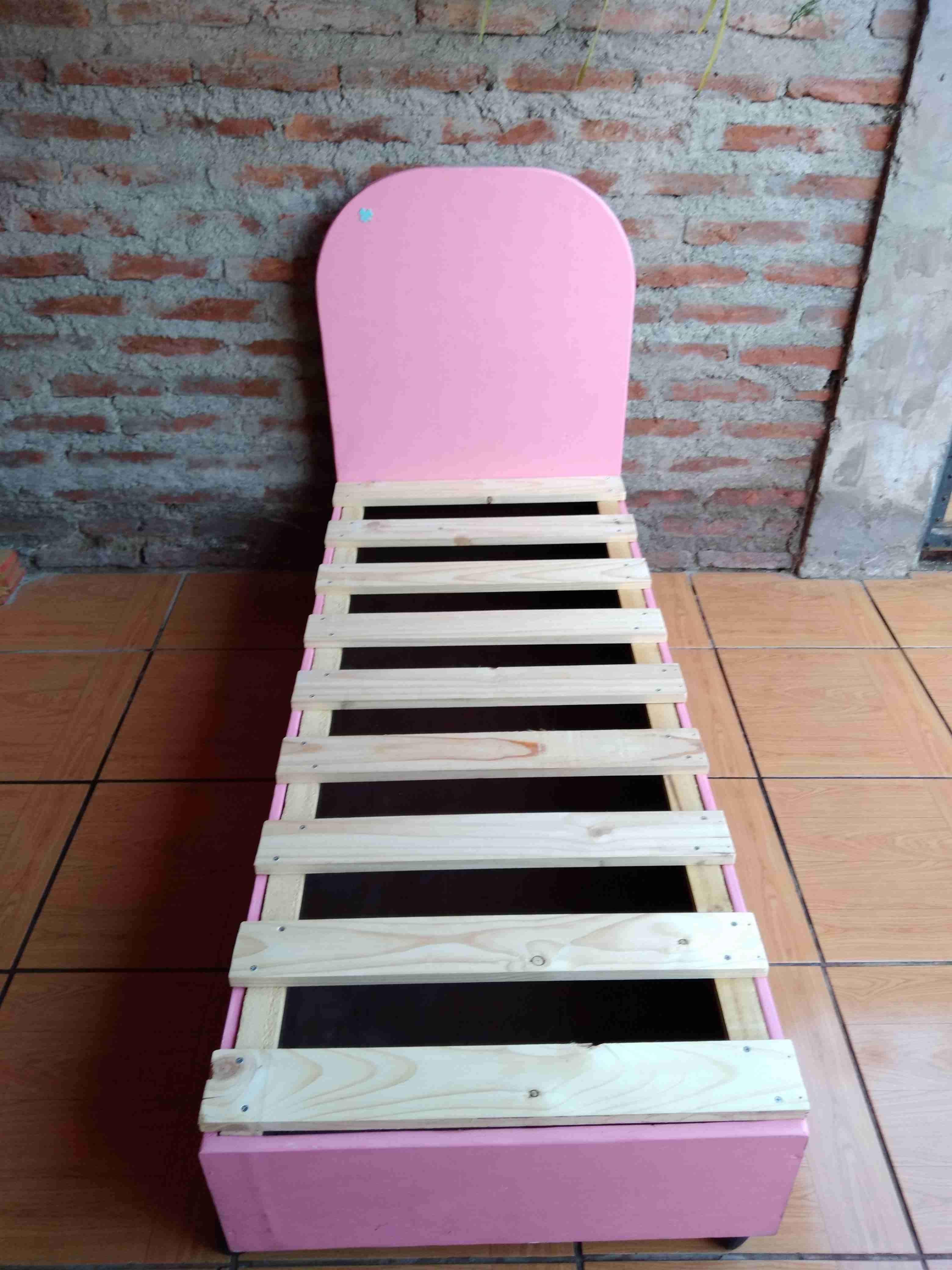 Cama individual rosa(cama de transicion) - miniatura 2