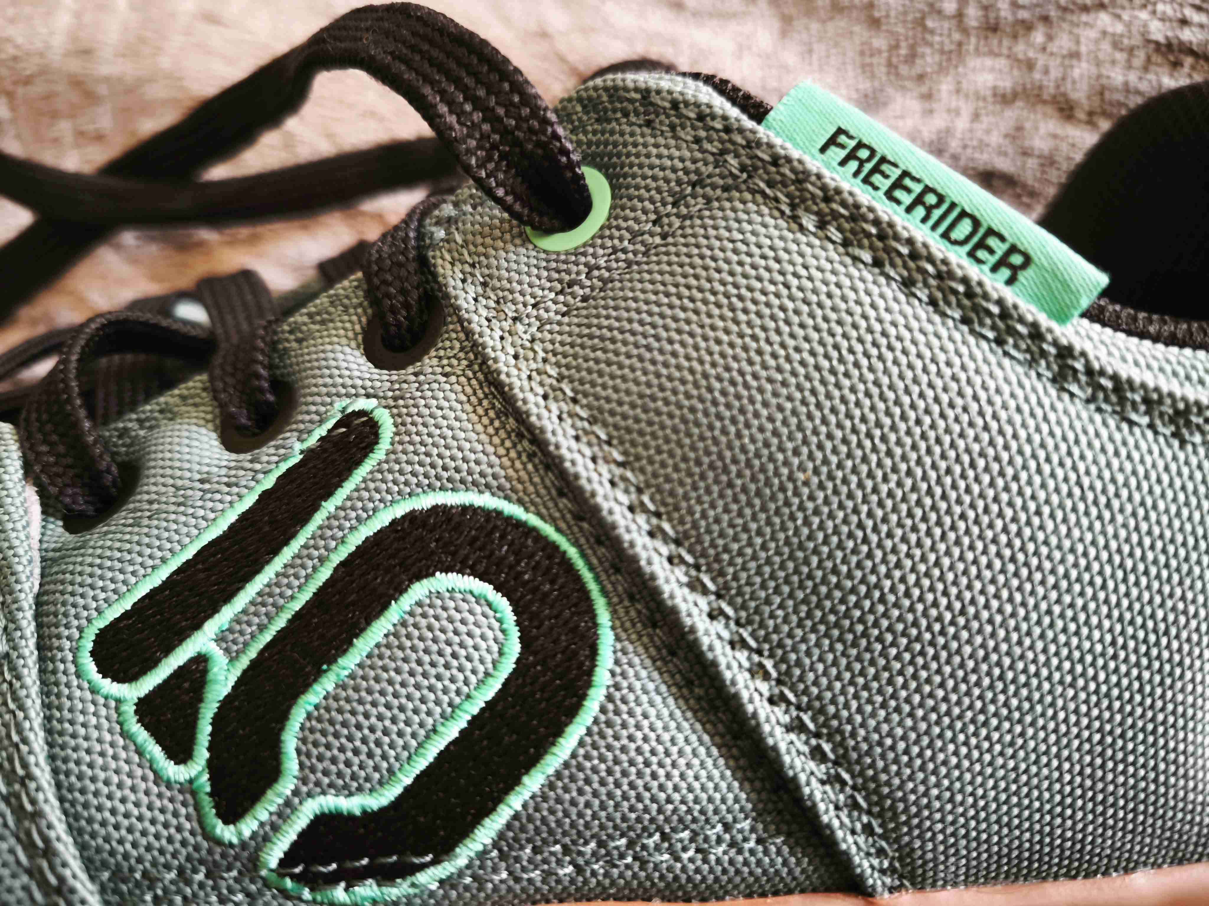 Zapatillas Adidas Fiveteen - miniatura 2