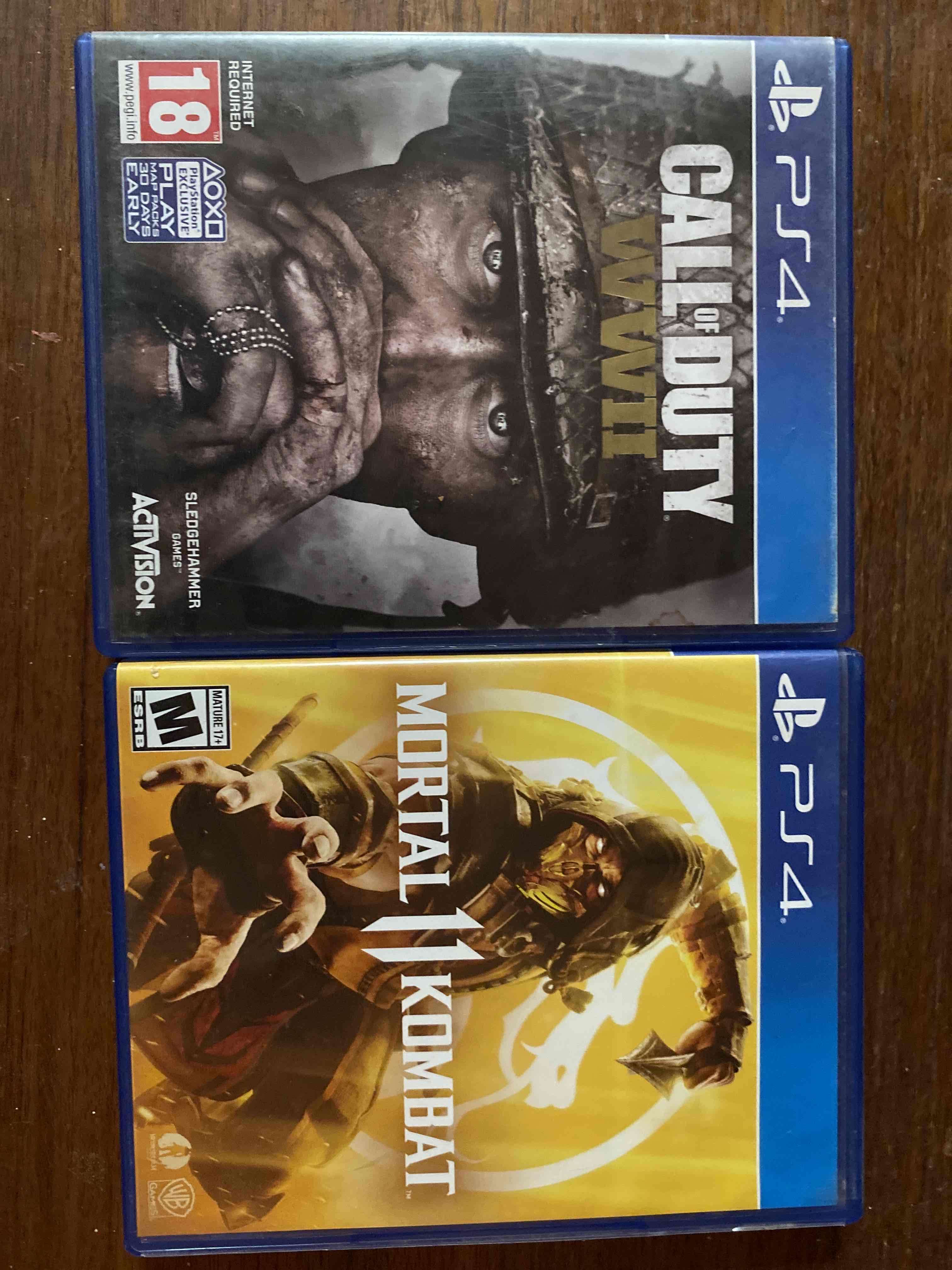 Videojuegos PS4 Call of Duty WWII y Mortal Kombat 11 - miniatura 1