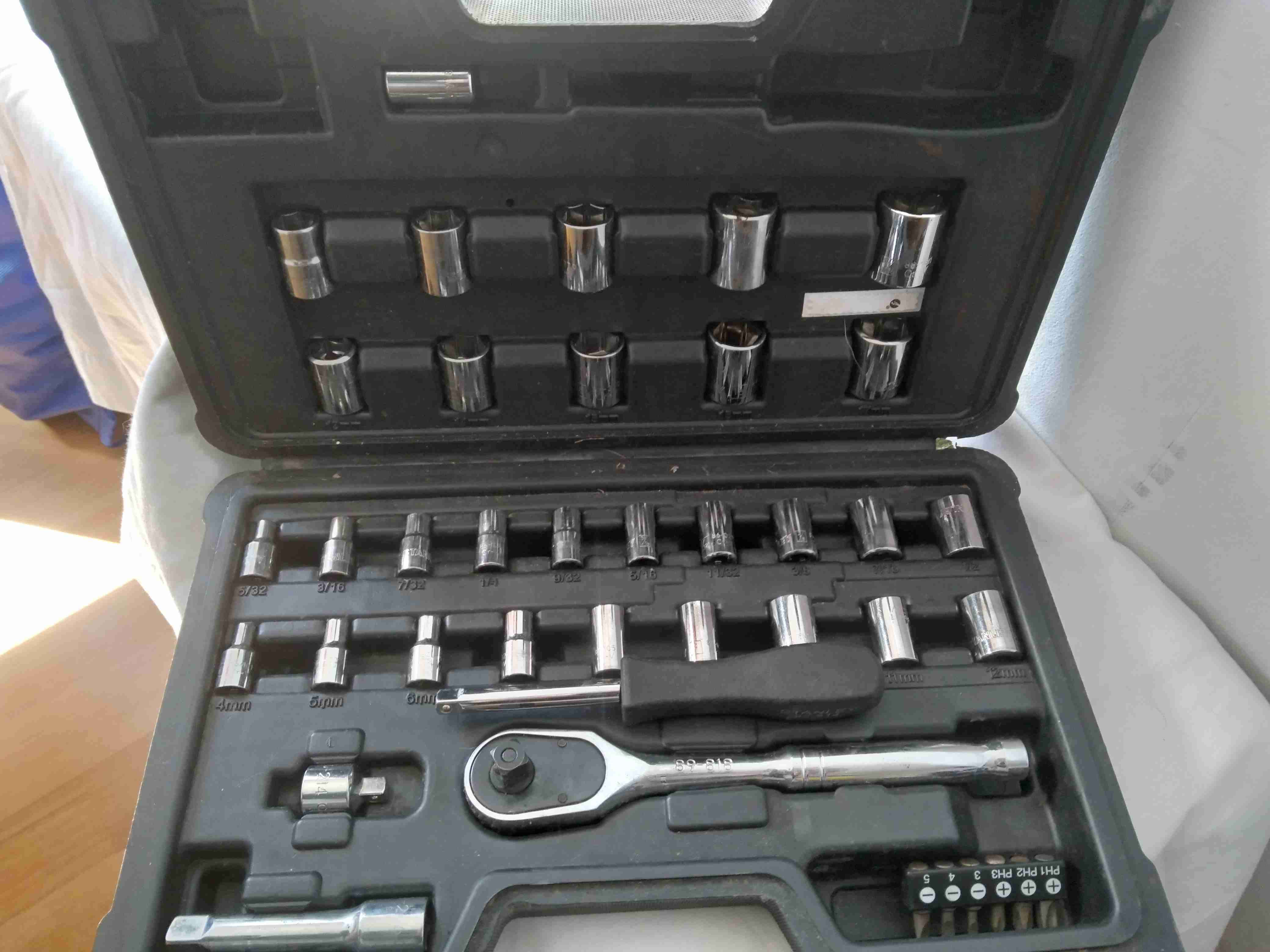 Juego de llaves de vaso en estuche - 3