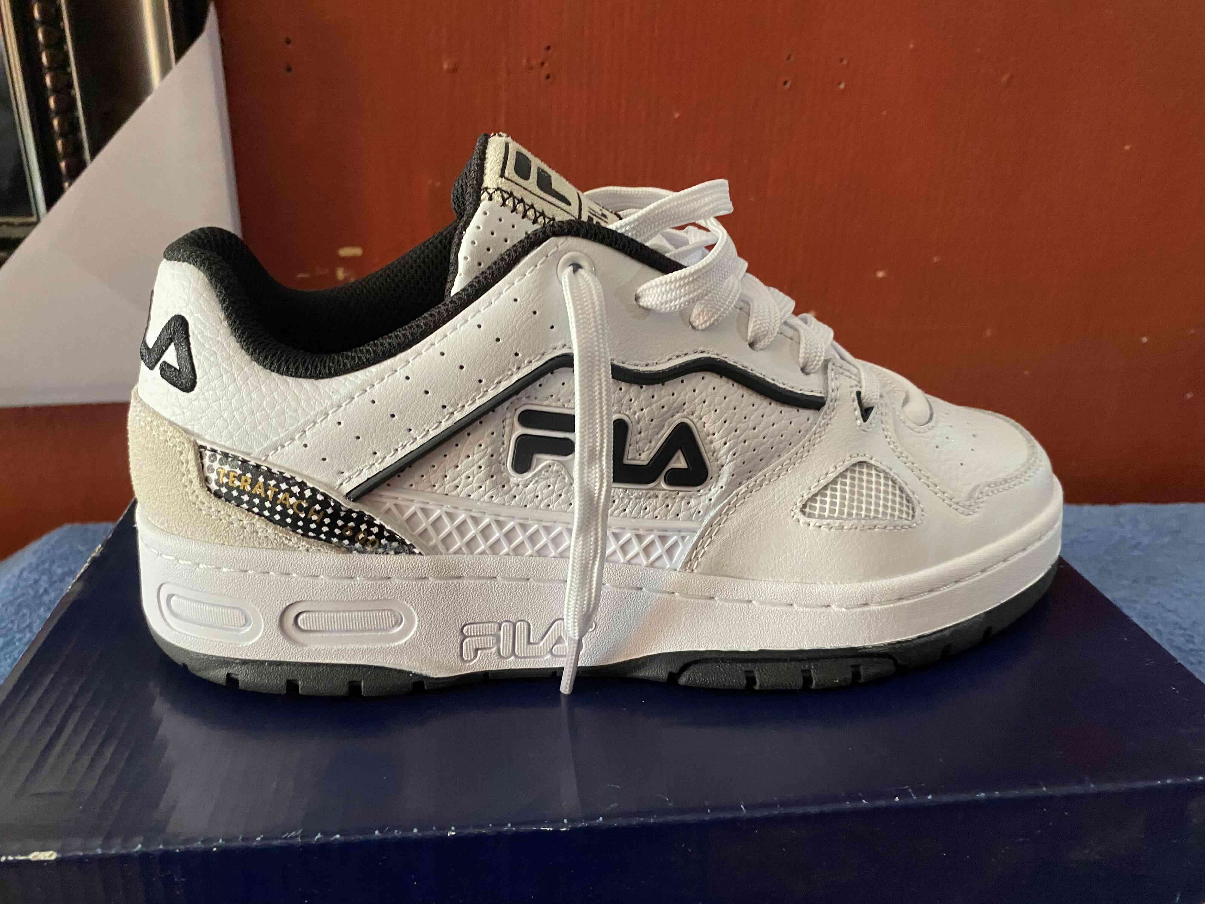 Zapatillas Fila en caja original - 3