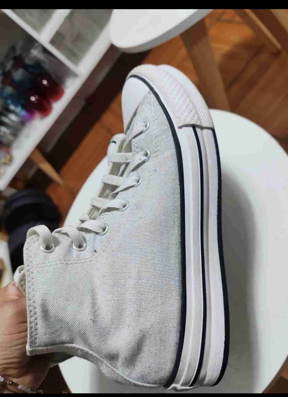 Zapatillas blancas estilo urbano converse - miniatura 4