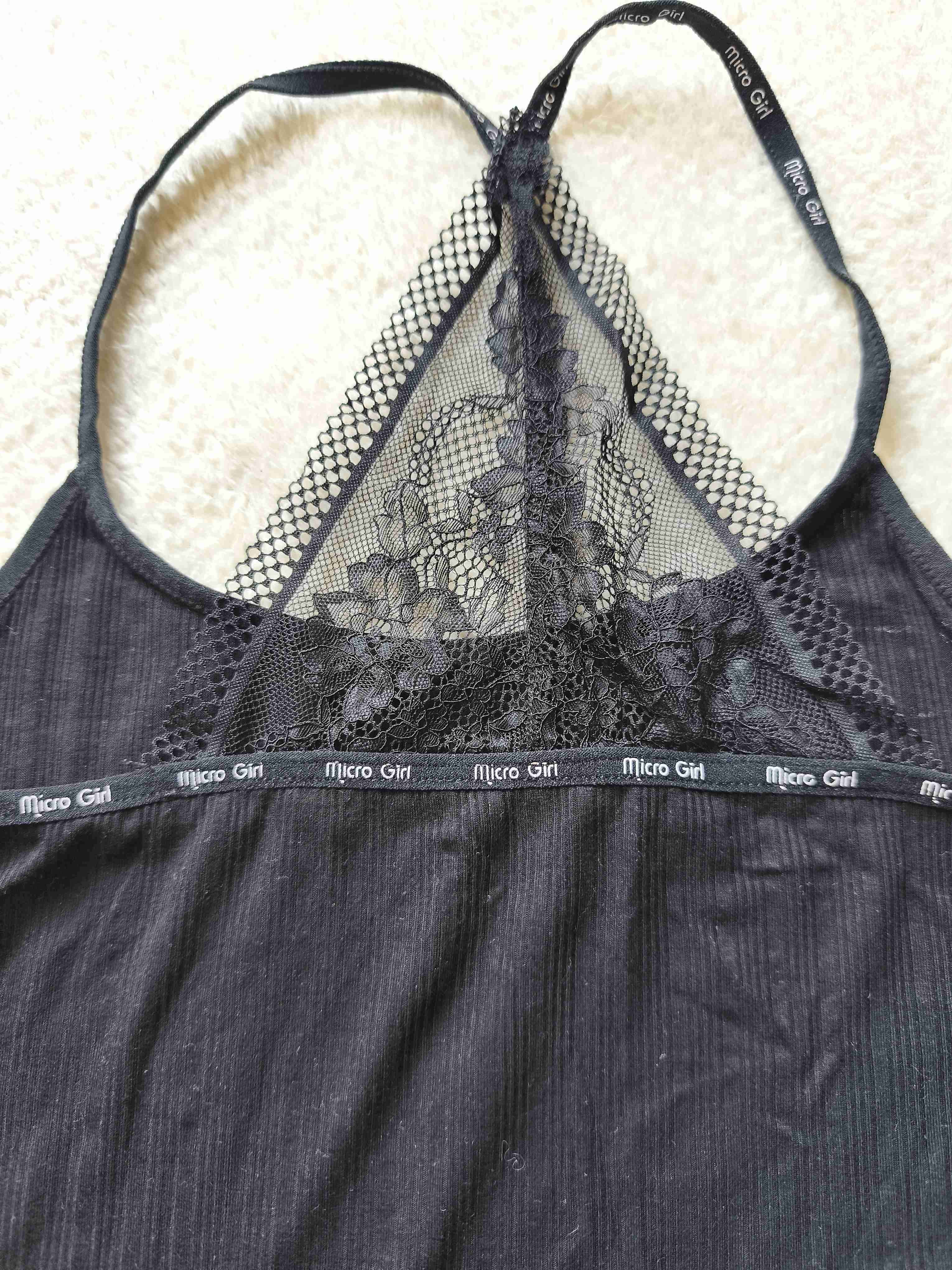 Polera de tirantes, detalle de encaje en espalda. - miniatura 2