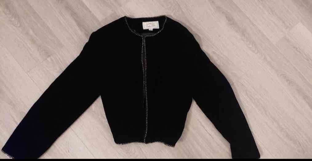 Blazer negra con detalle dorados - miniatura 1