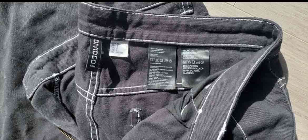 Pantalones cargo negros - miniatura 2