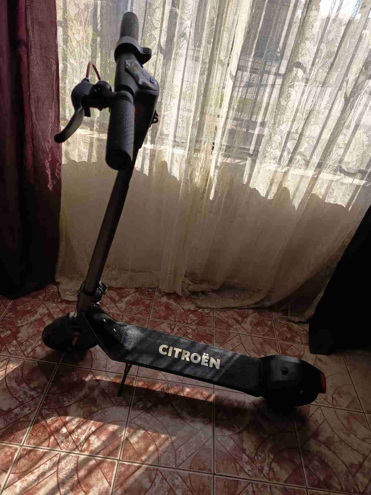 Scooter eléctrico citroën - miniatura 2