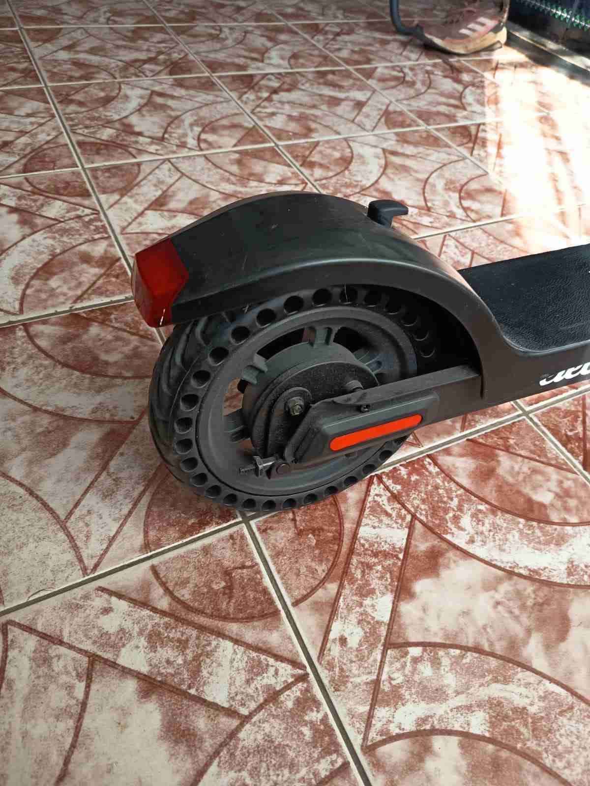 Scooter eléctrico citroën - miniatura 4