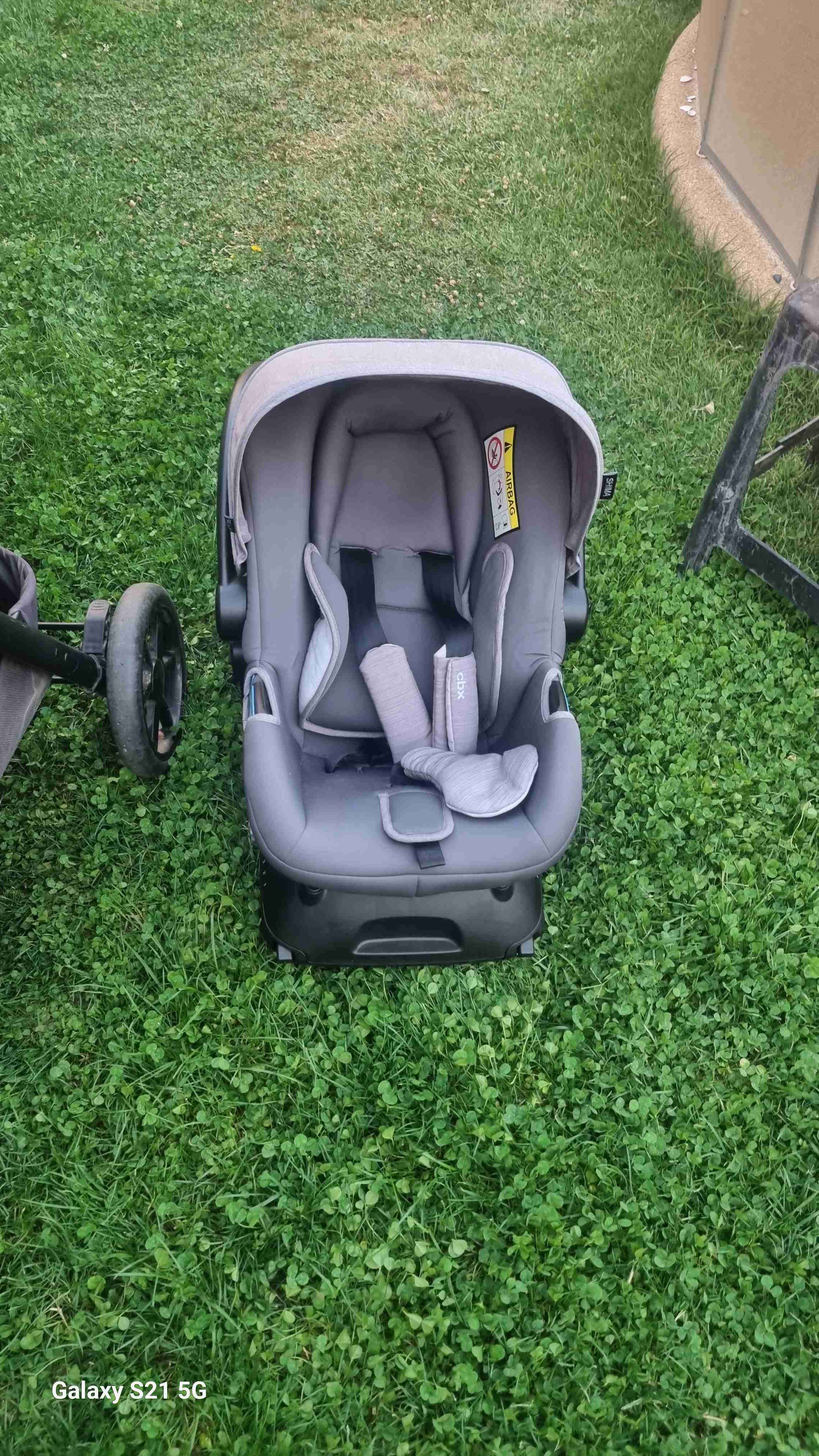 Coche con silla huevito - miniatura 9