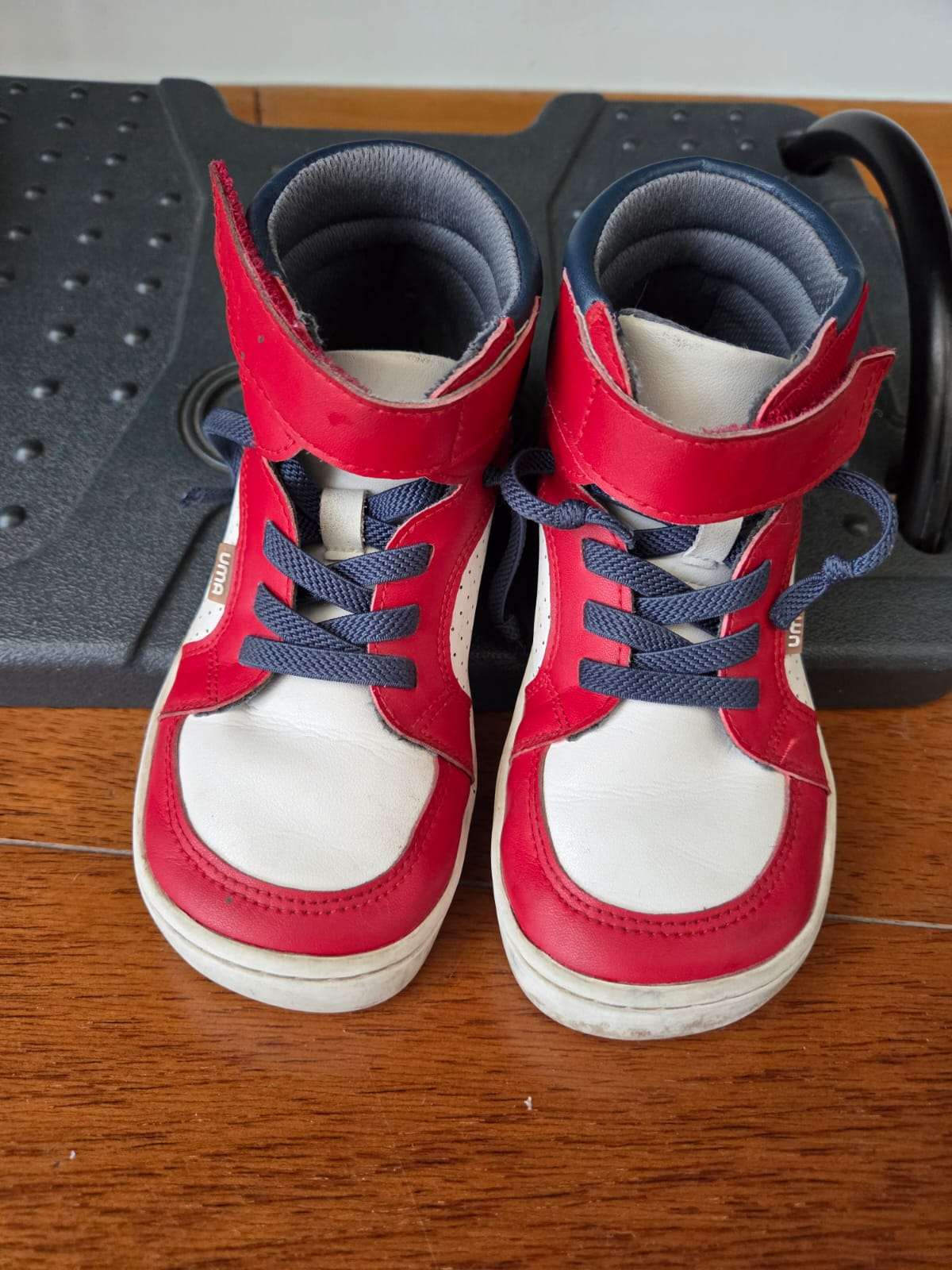 Zapatillas deportivas infantiles rojas - miniatura 1