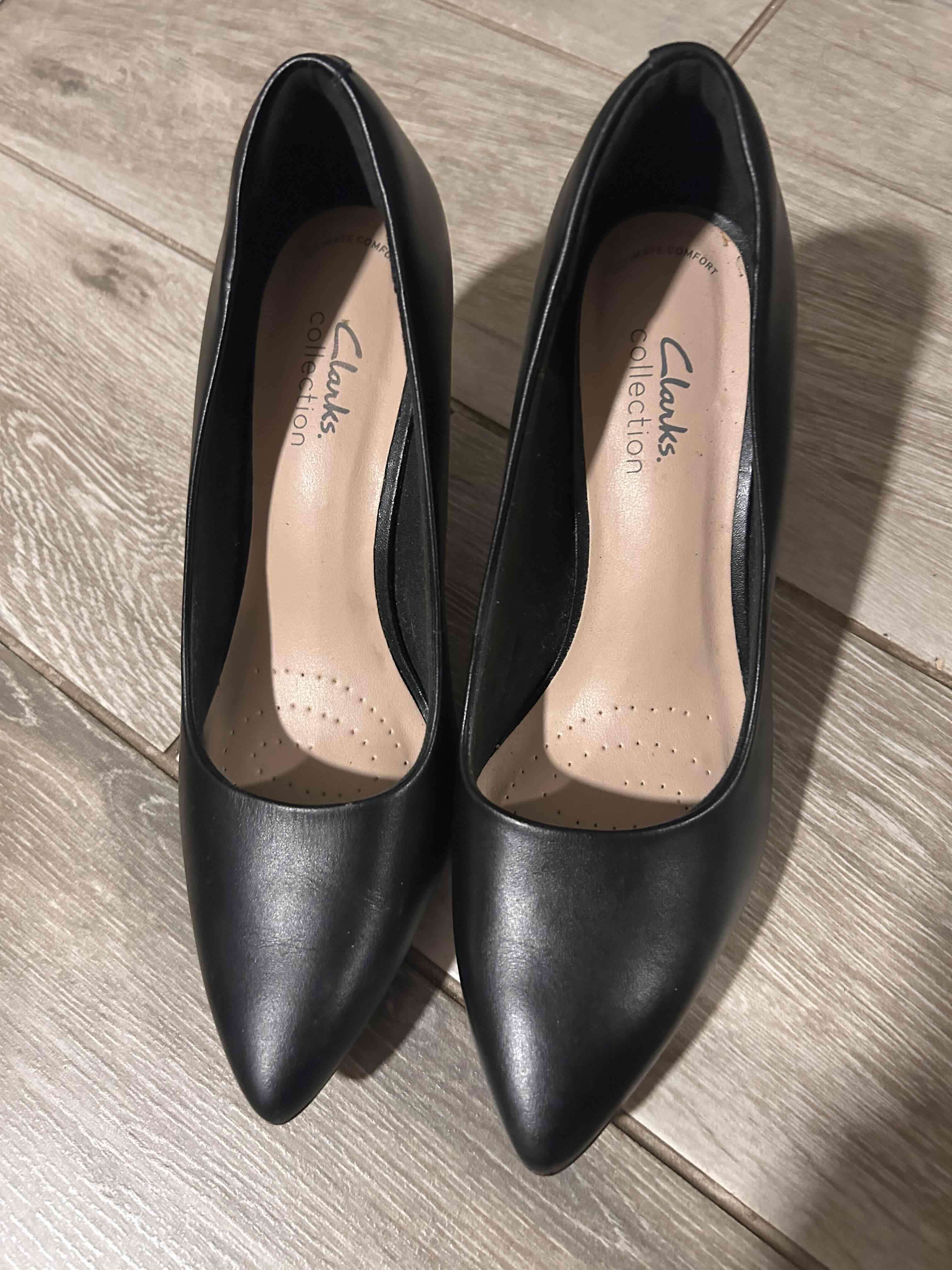 Zapato negro Clarks talla 9 - miniatura 3