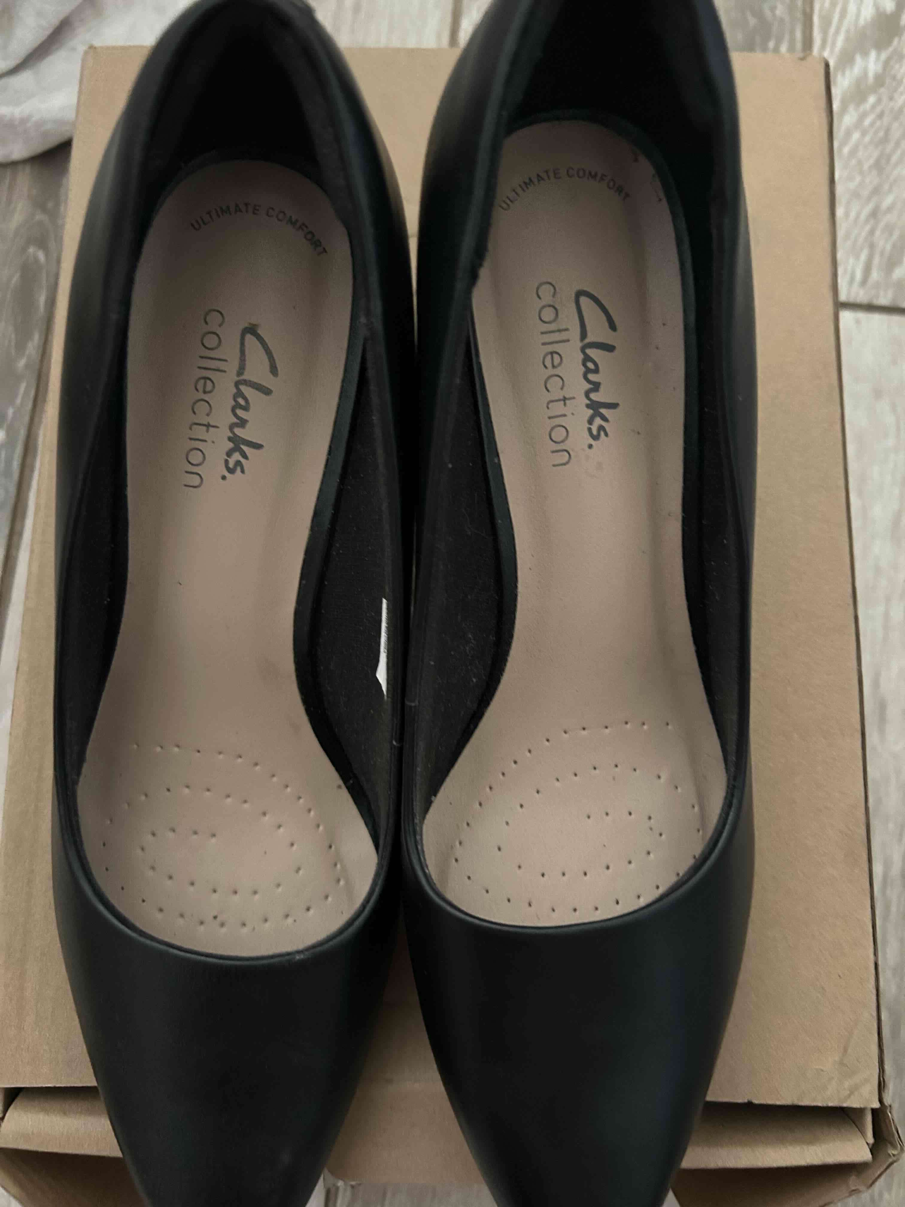 Zapato negro Clarks talla 9 - miniatura 5