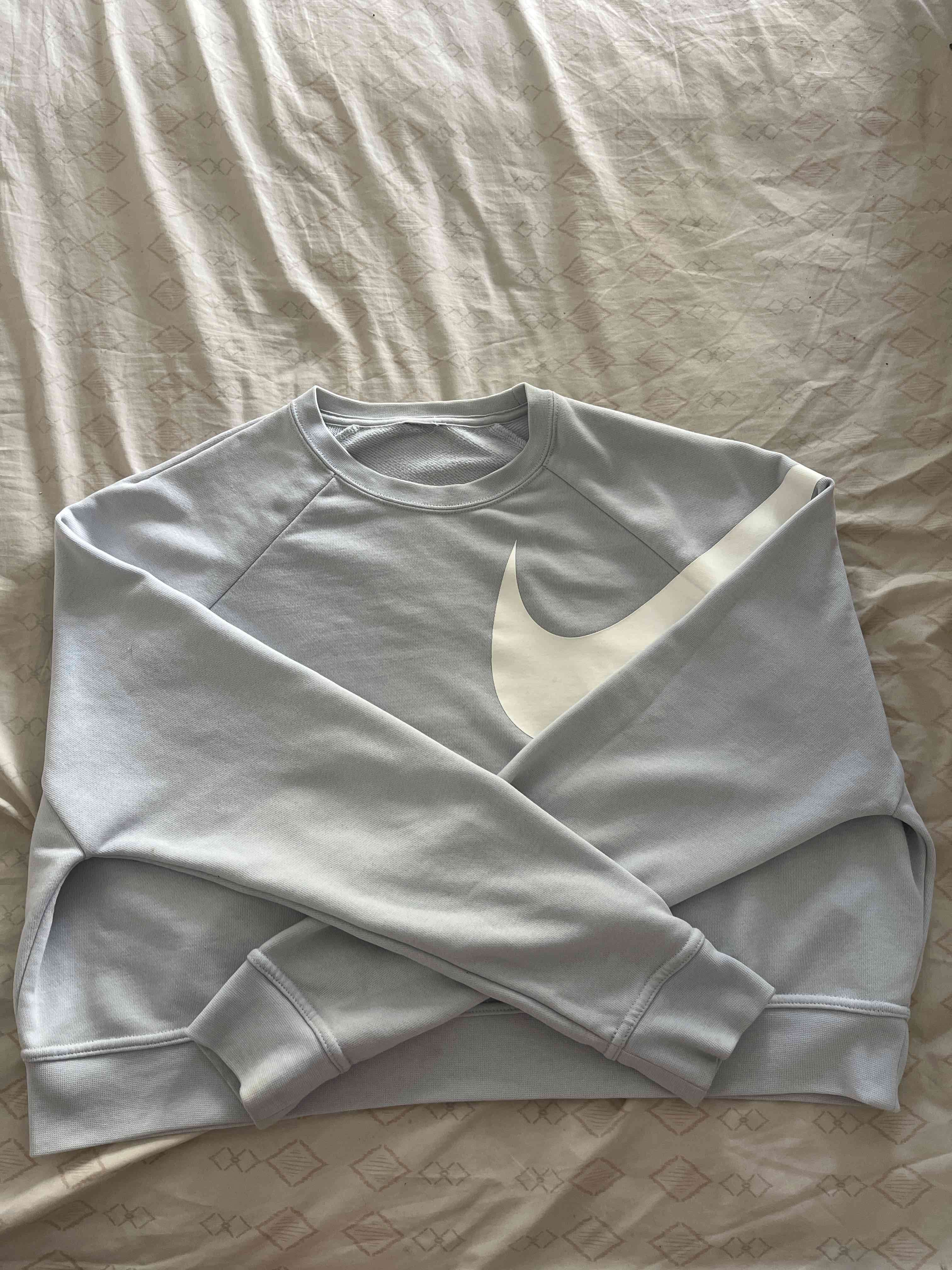 Polerón Celeste pastel Nike - 1