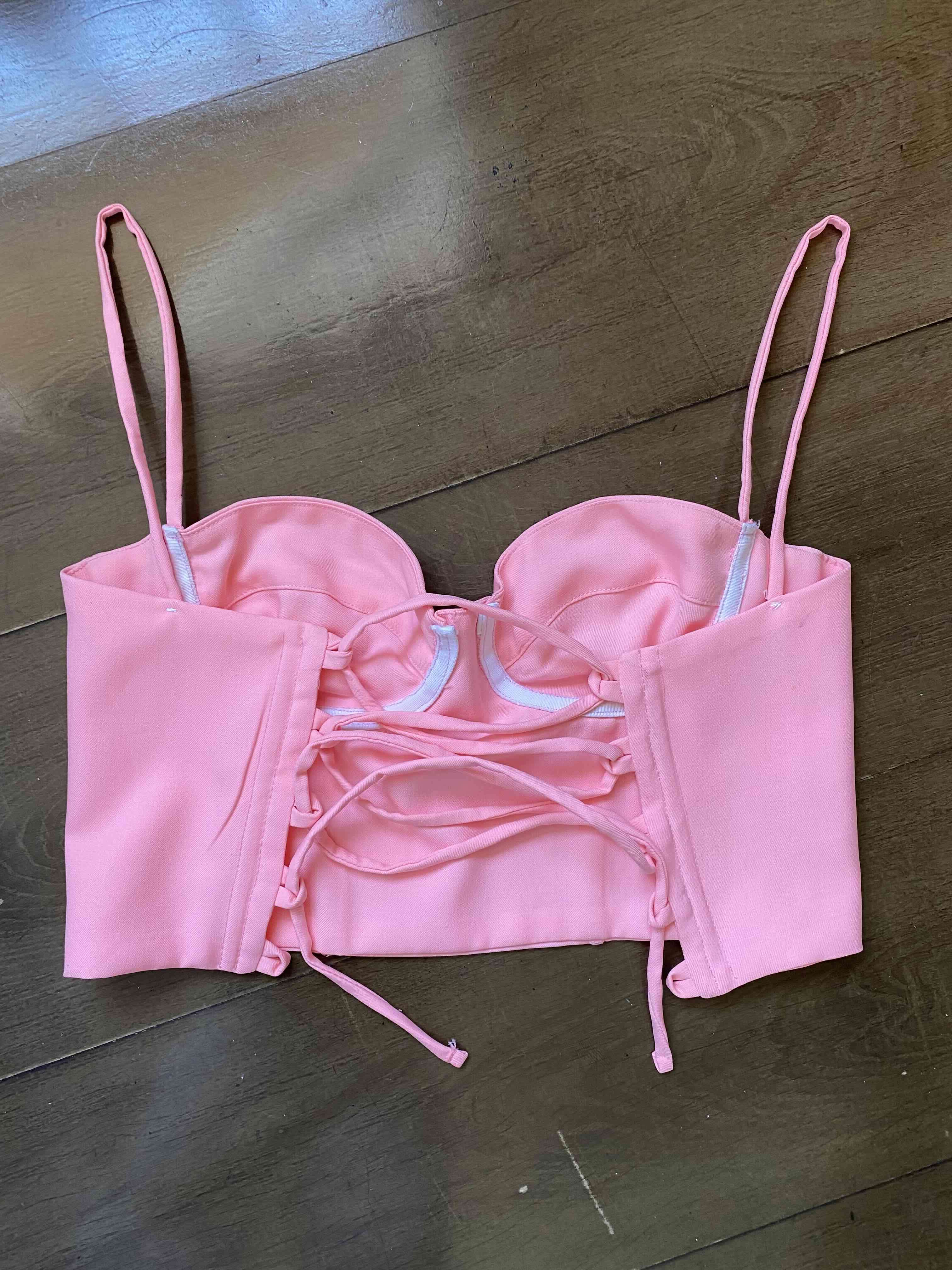 Top corto rosado tirantes - miniatura 2