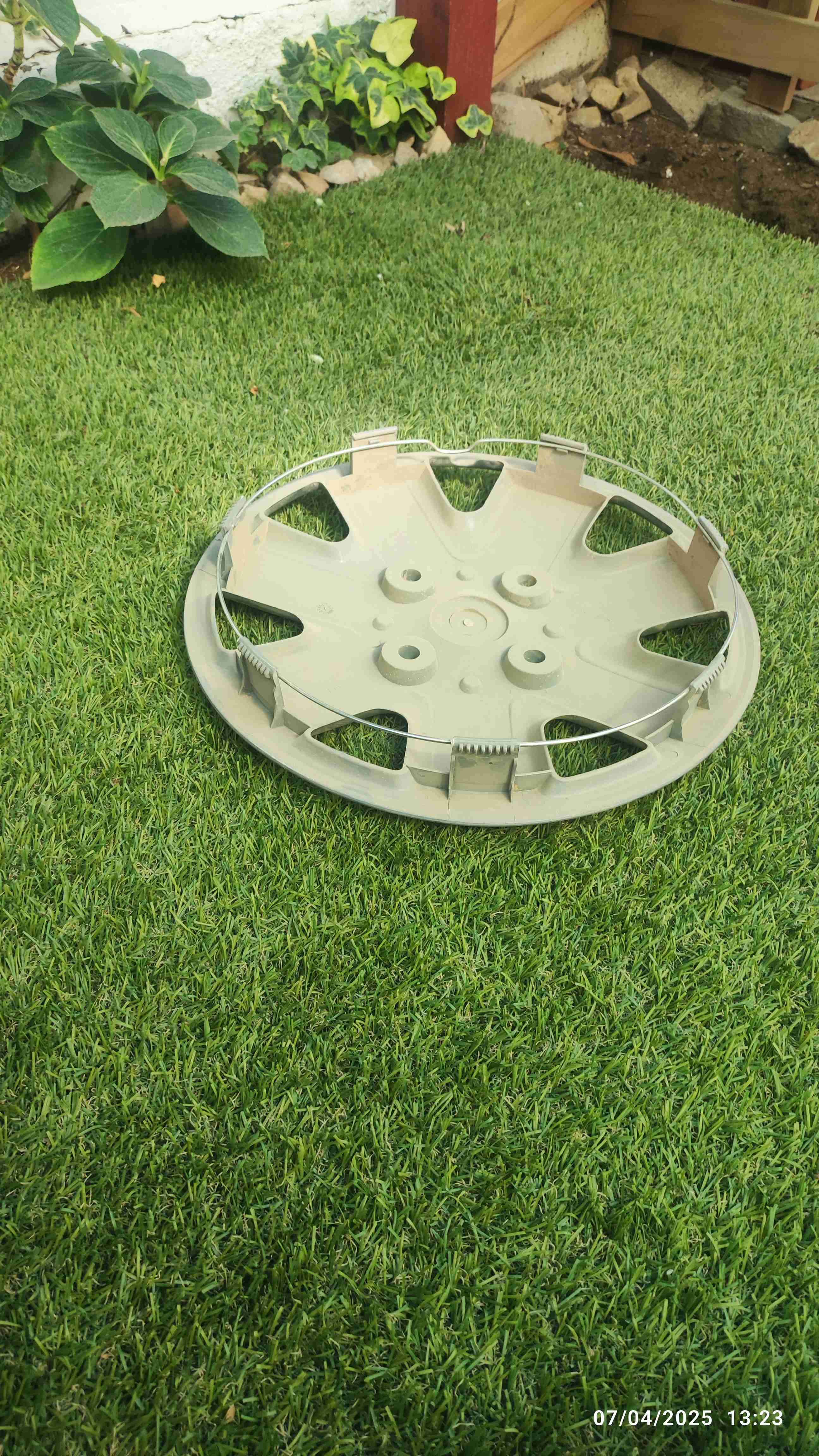 Tapa de rueda universal - miniatura 3