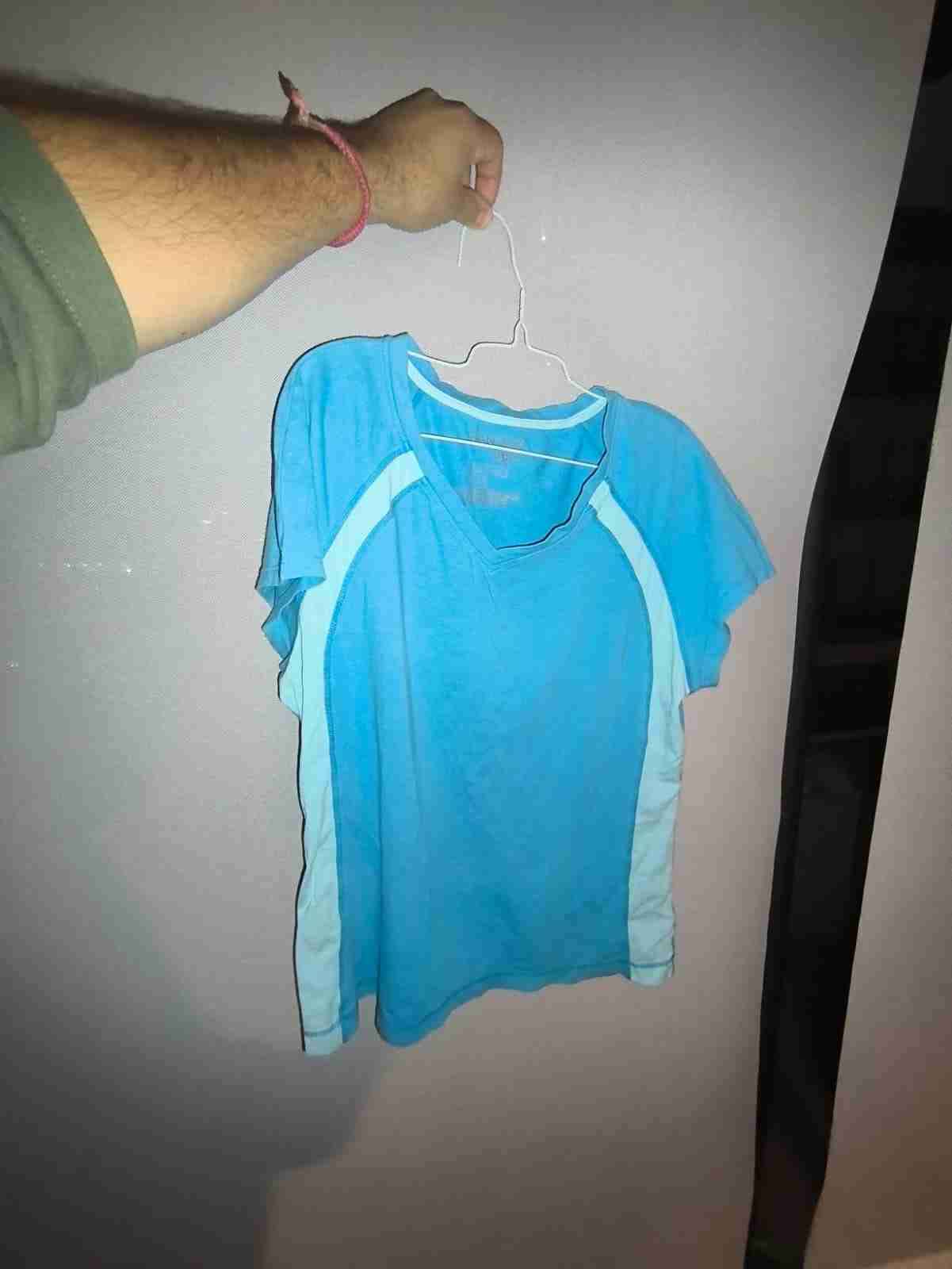 Camisa de rayas azul y blanca - miniatura 4