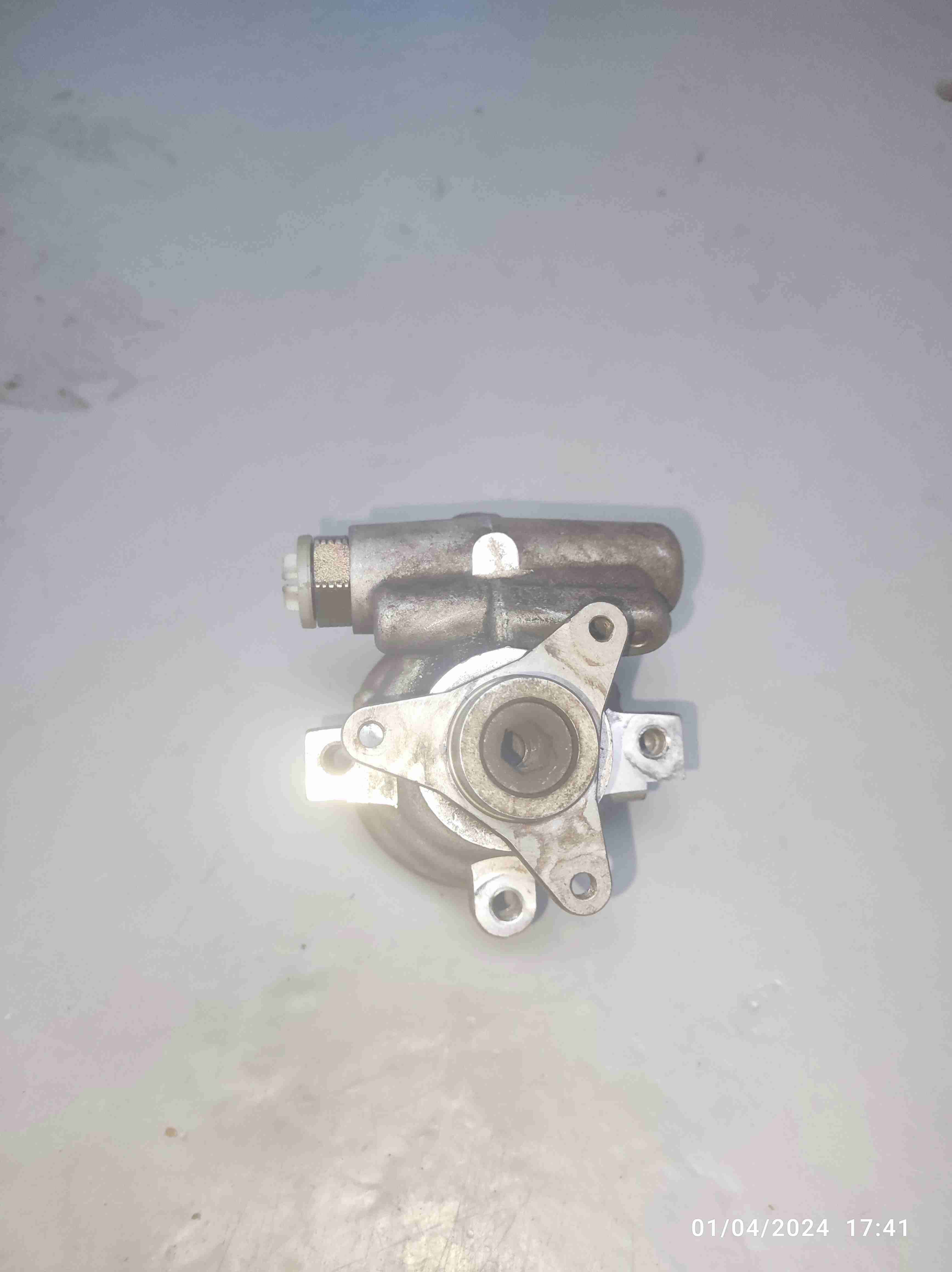 Bomba hidráulica de auto Renault Kangoo 1.9 - miniatura 5