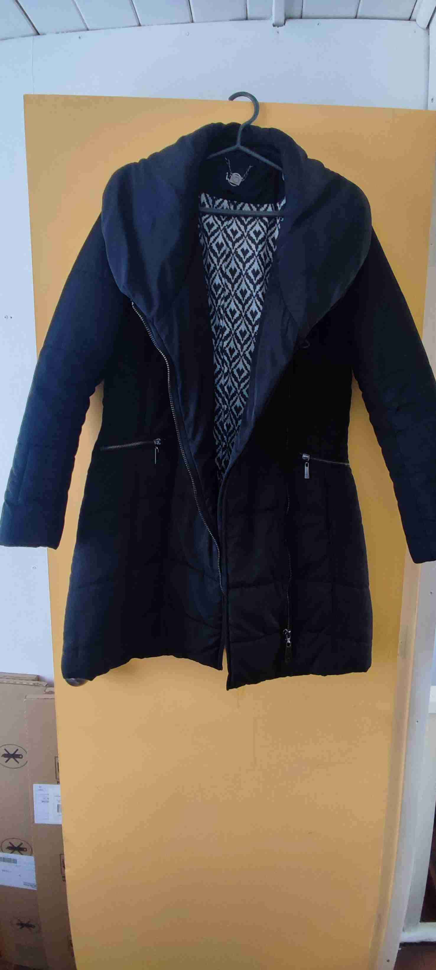 Abrigo negro Oi - miniatura 4