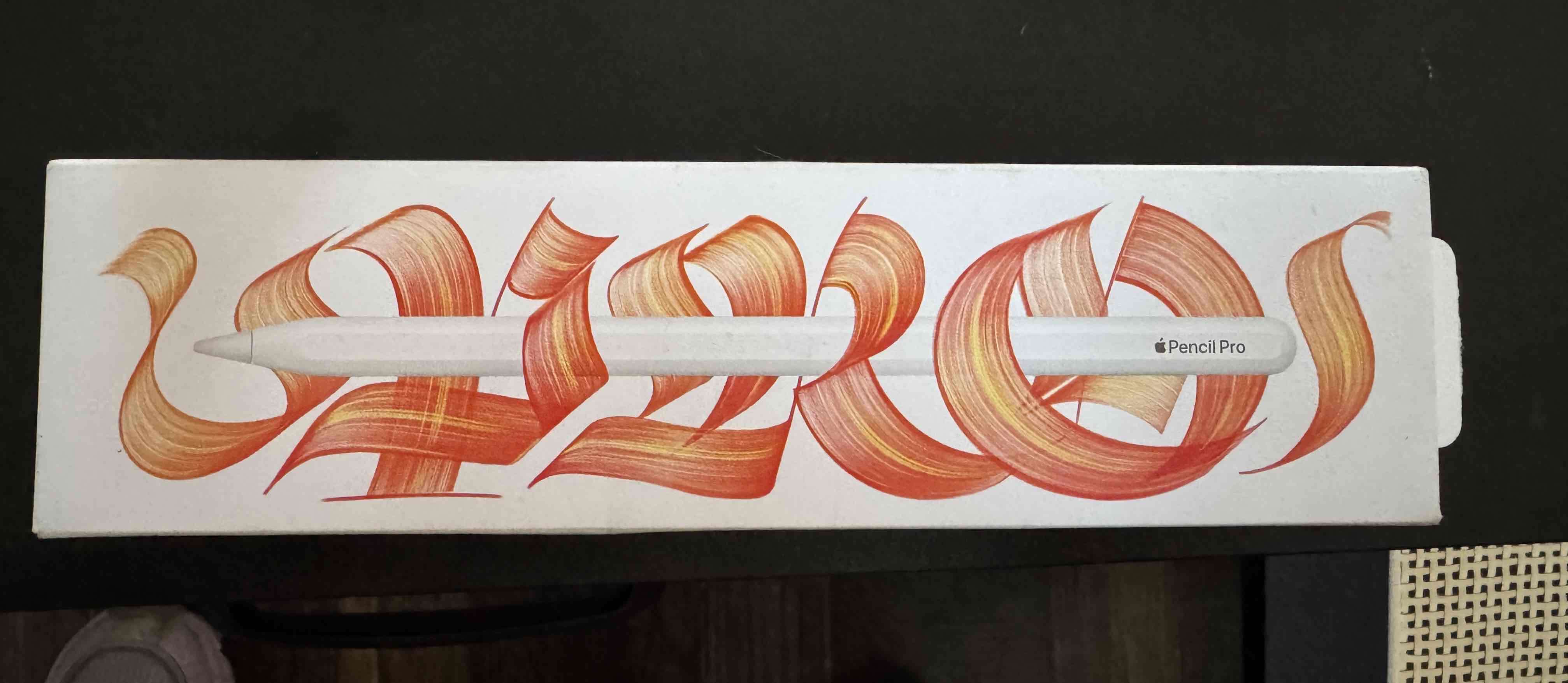 Apple Pencil Pro en caja - miniatura 1