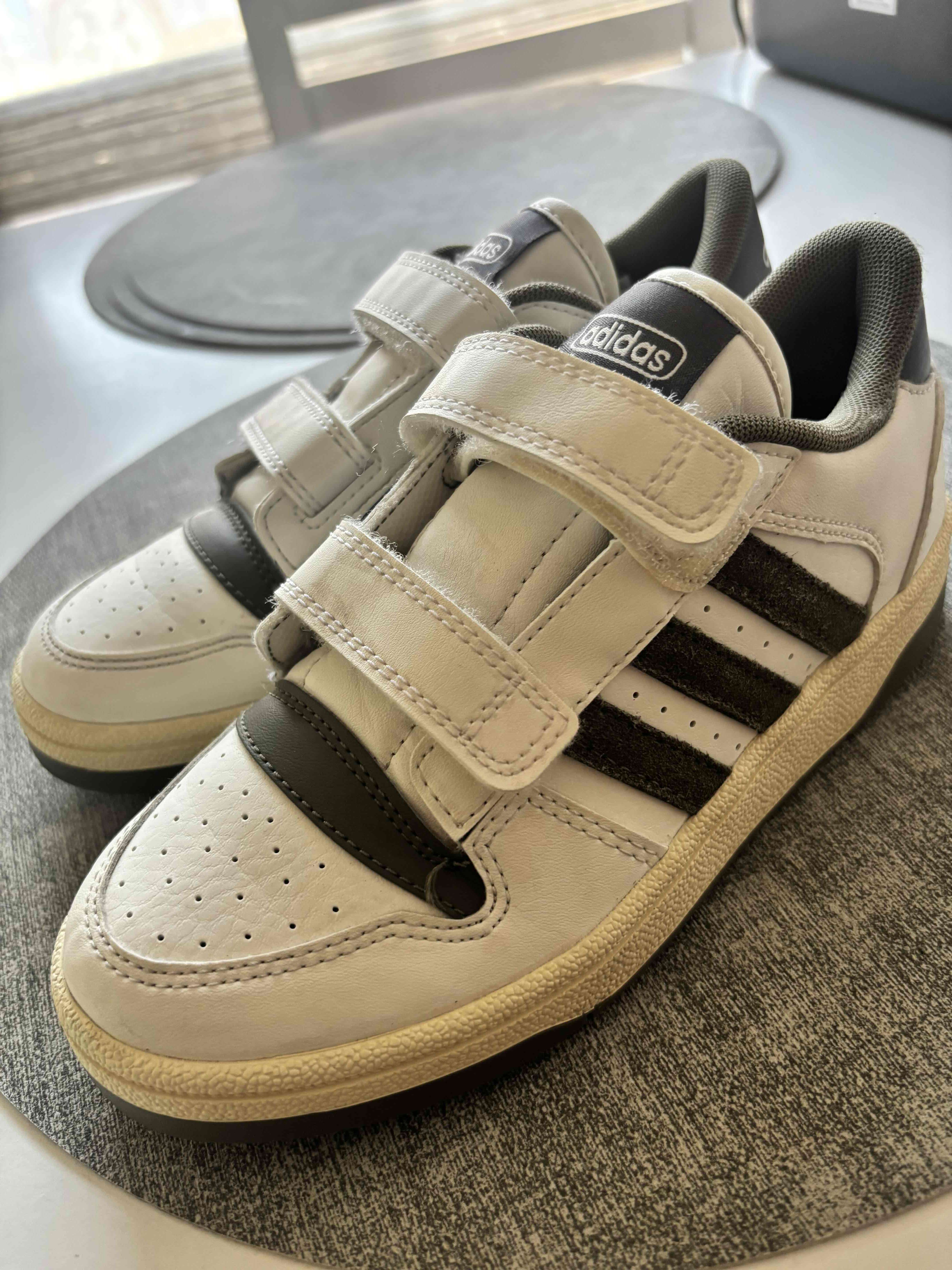 Zapatilla Urbana Unisex Blanca Adidas - miniatura 2