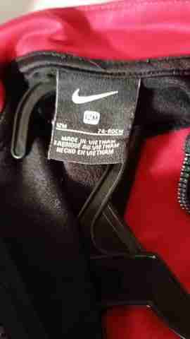 Conjunto deportivo niño negro y rojo - miniatura 4