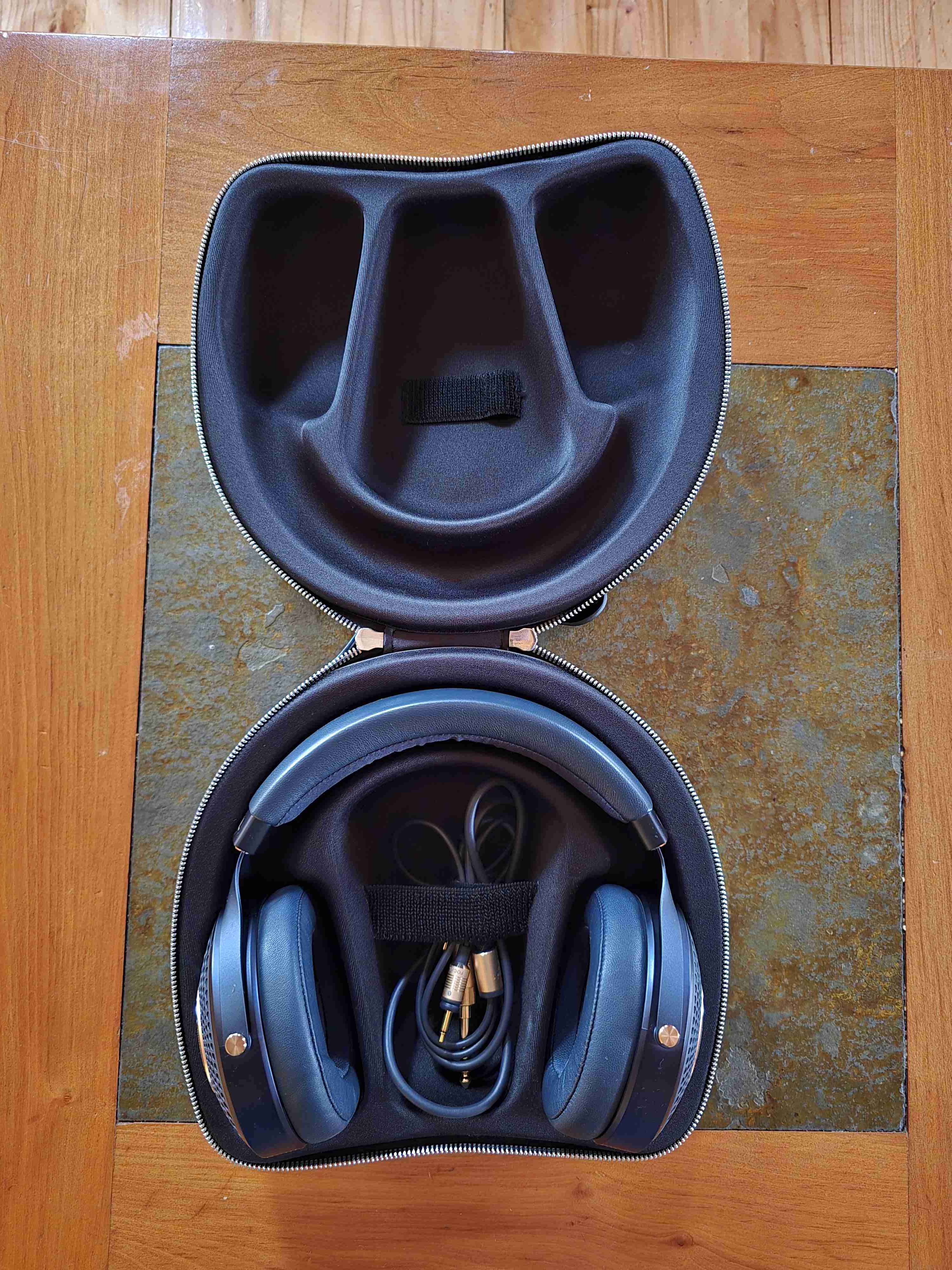 Audífonos Focal celeste - miniatura 1