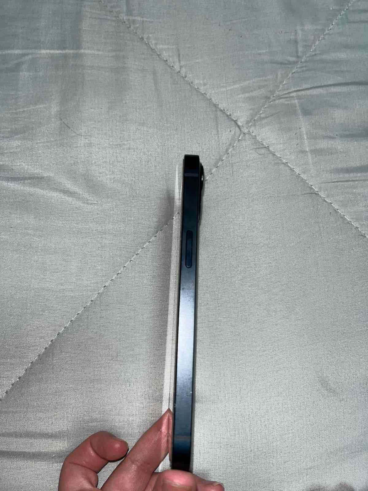 Teléfono inteligente con cámara - miniatura 2