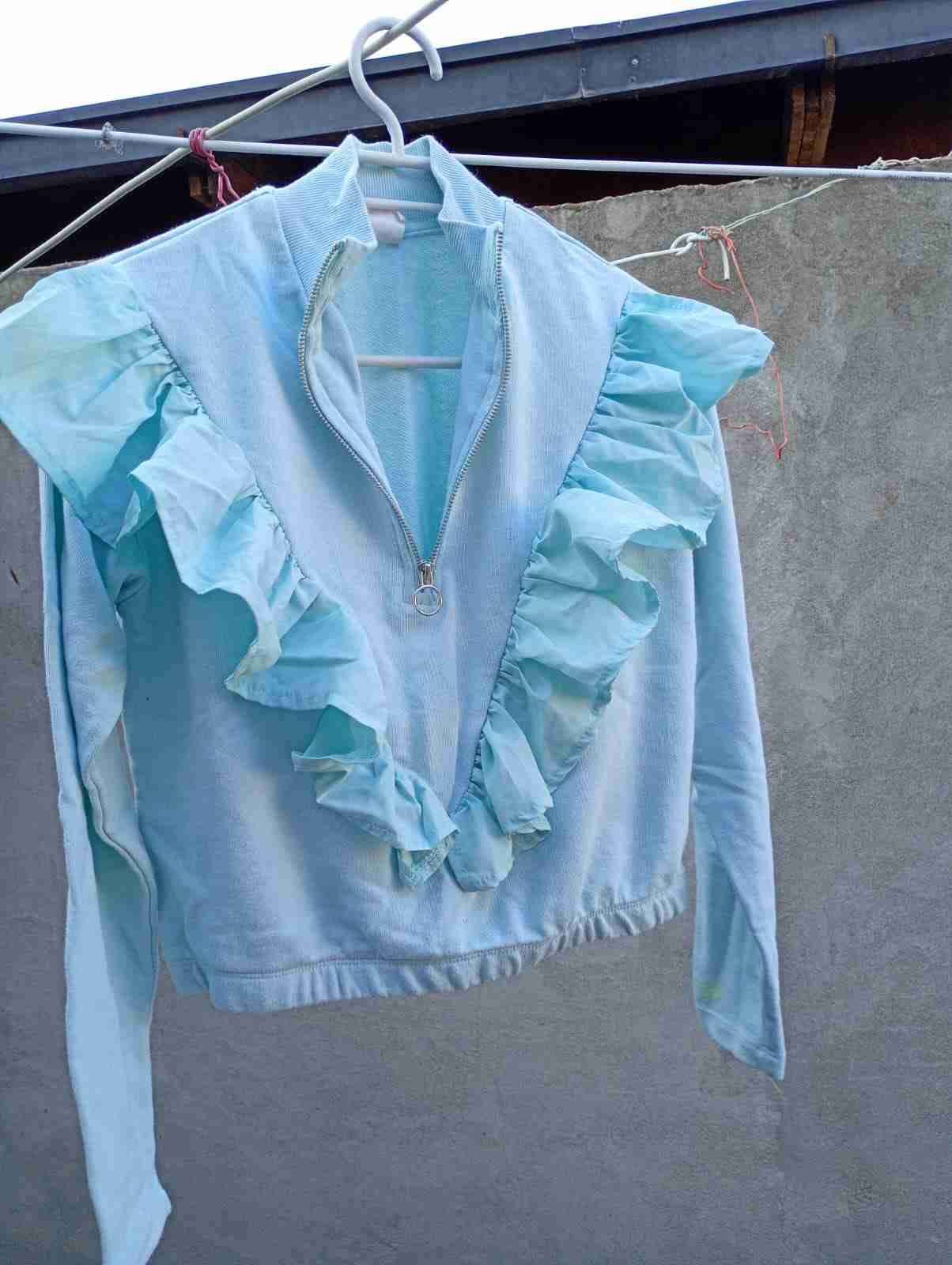 Polerón celeste con volantes - 5