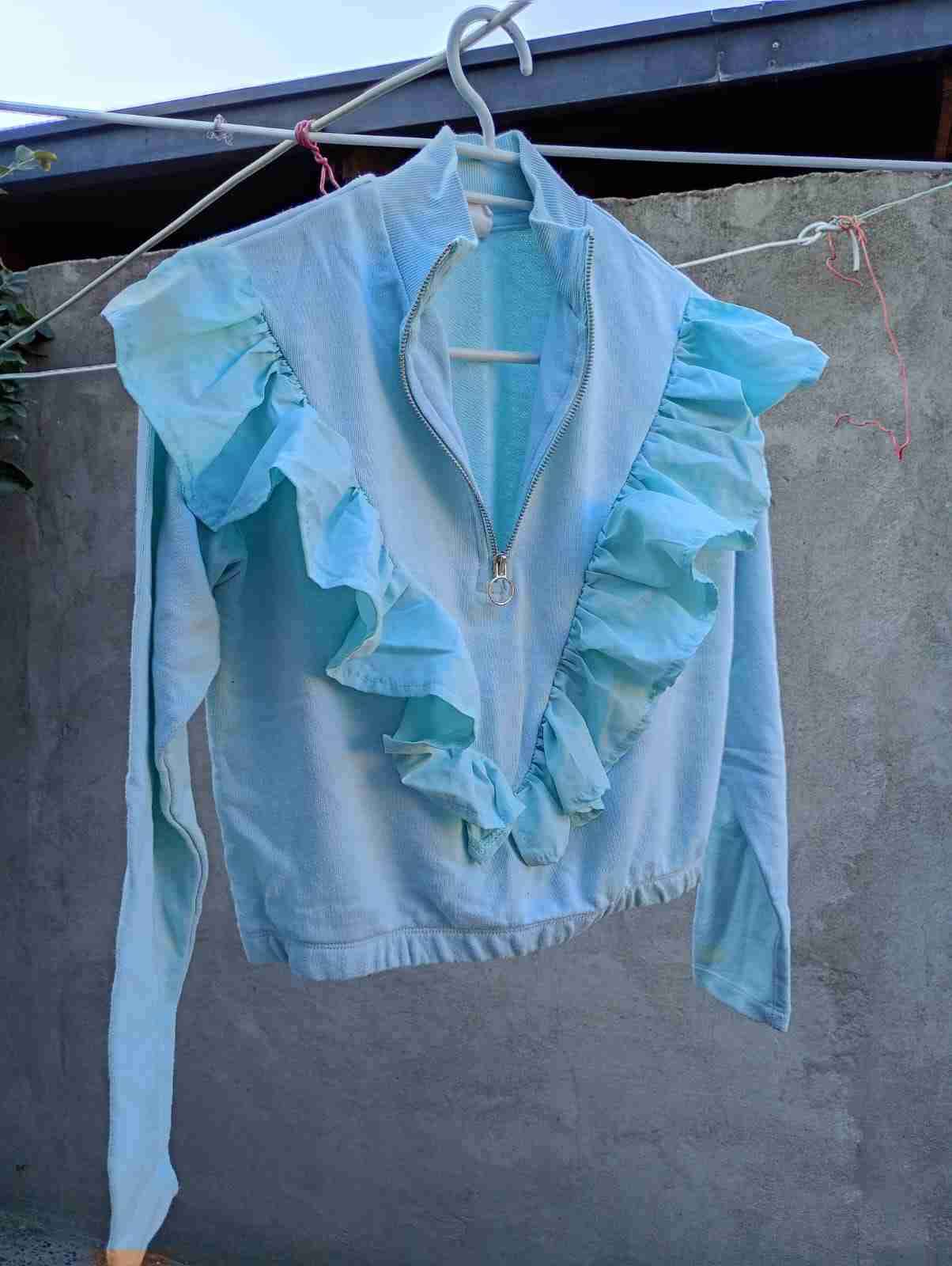 Polerón celeste con volantes - 6