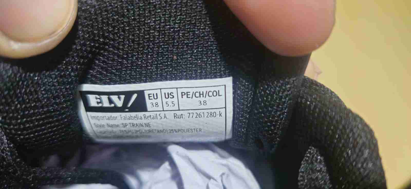 Zapatillas negras marca ELV - miniatura 3