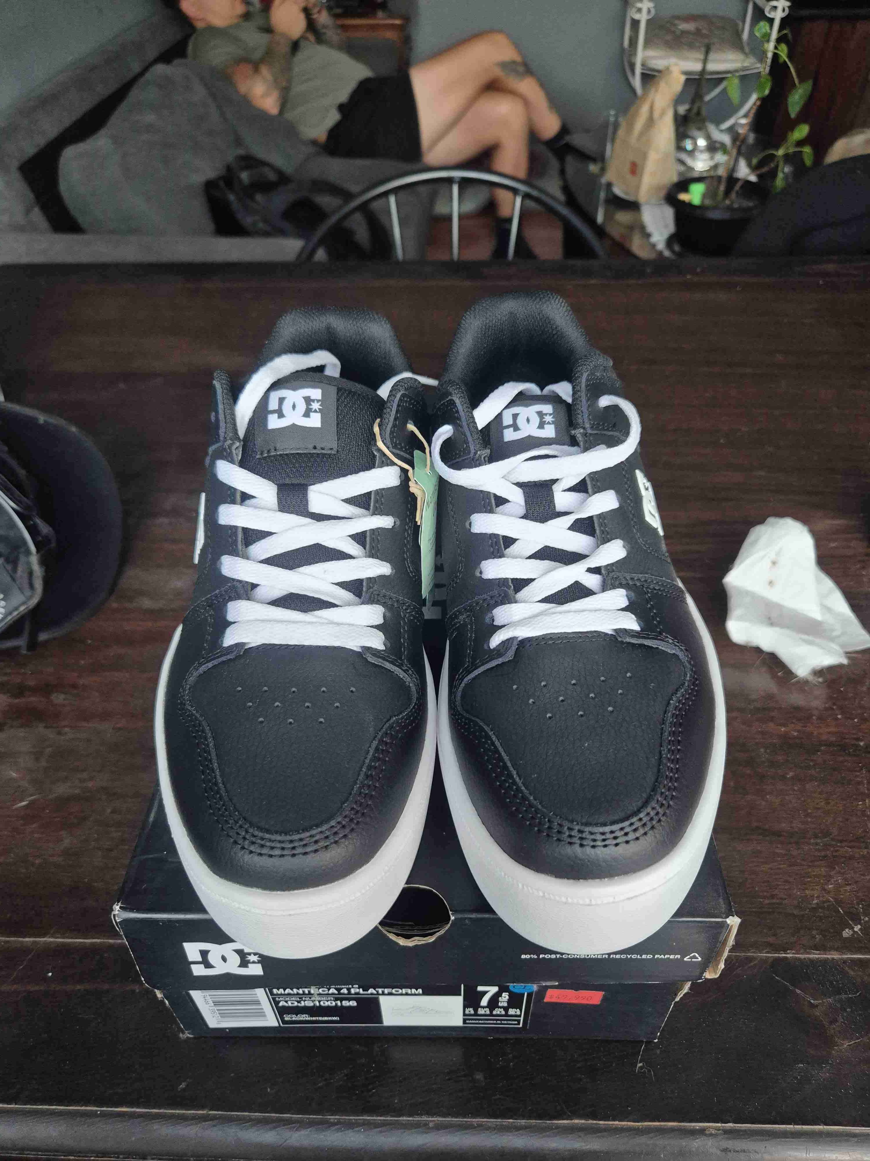 Zapatillas DC negras talla 7.5 - miniatura 2